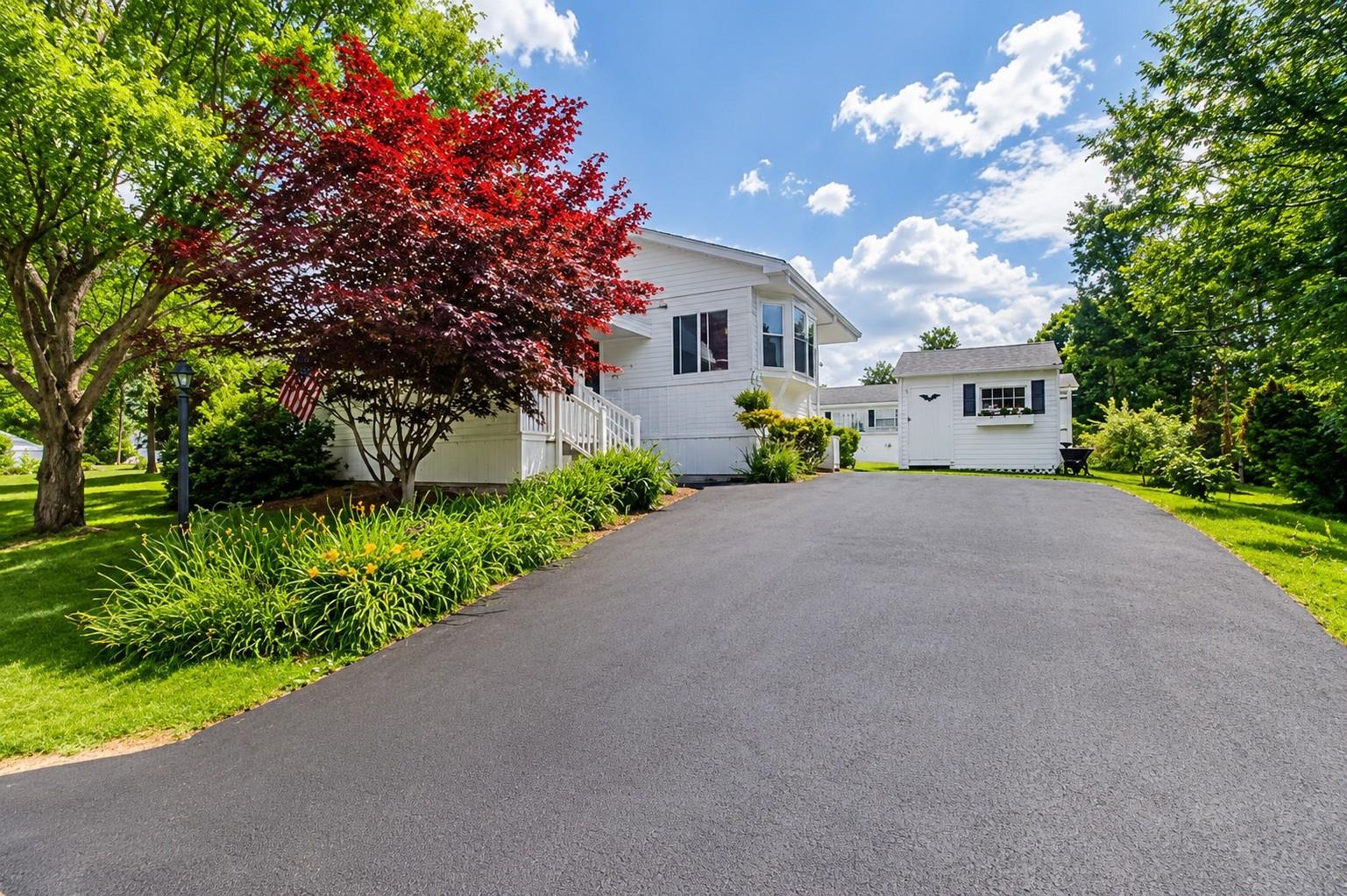 3 Empire Boulevard Property Photo 1
