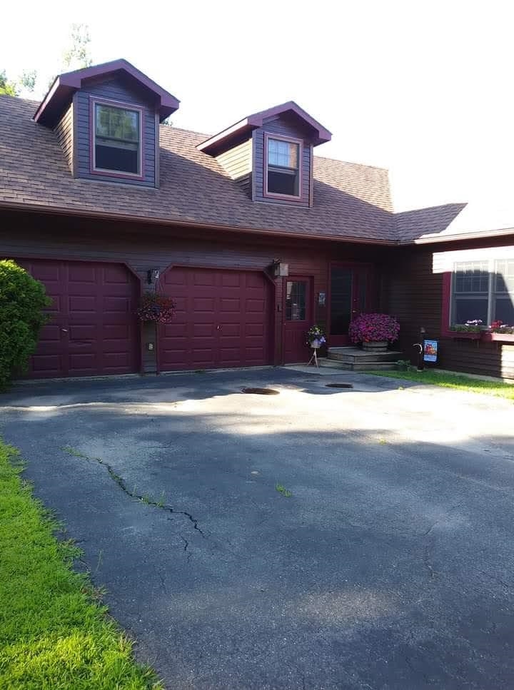 1851 Valley Road Property Photo 2