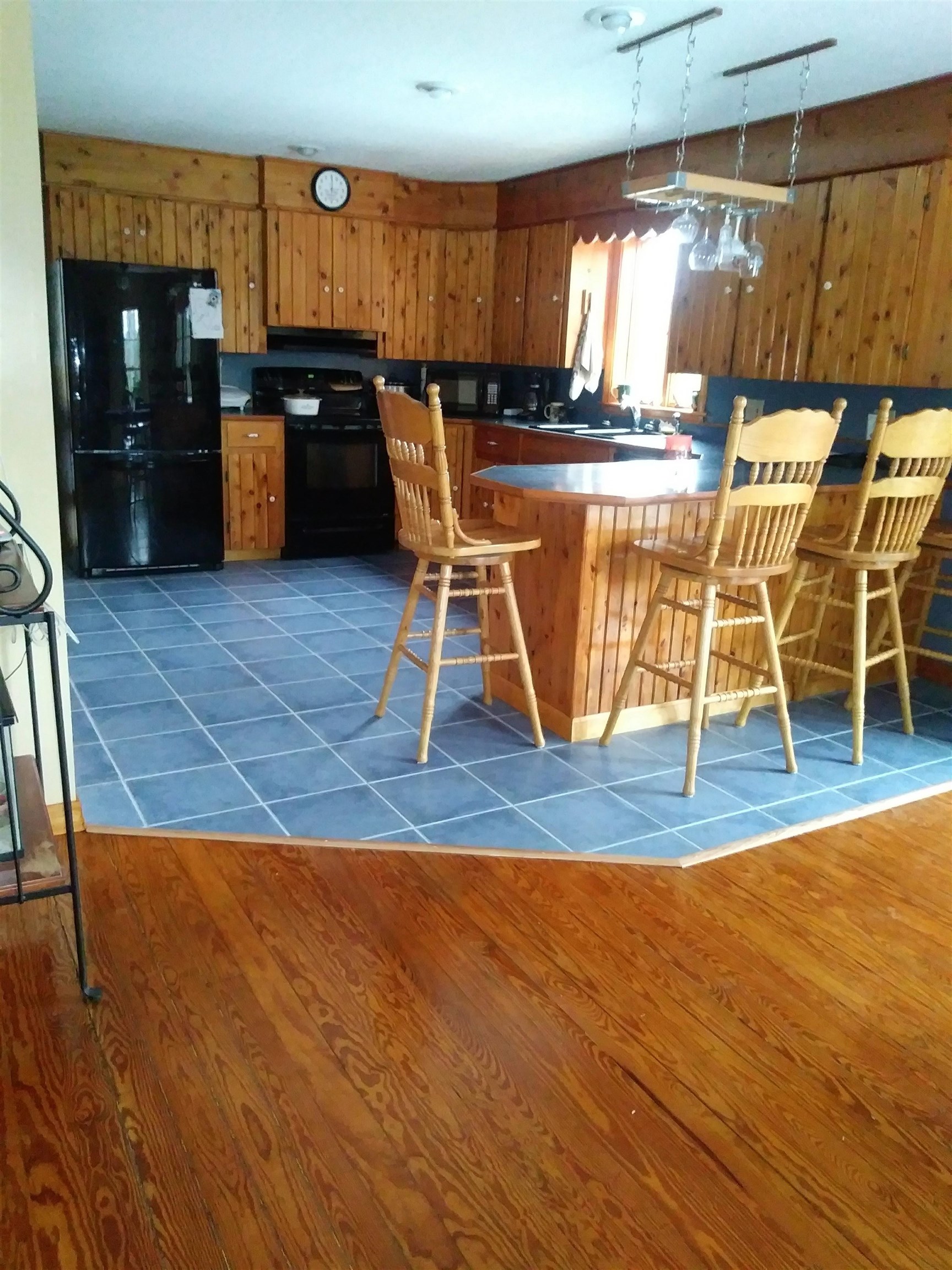 1851 Valley Road Property Photo 9