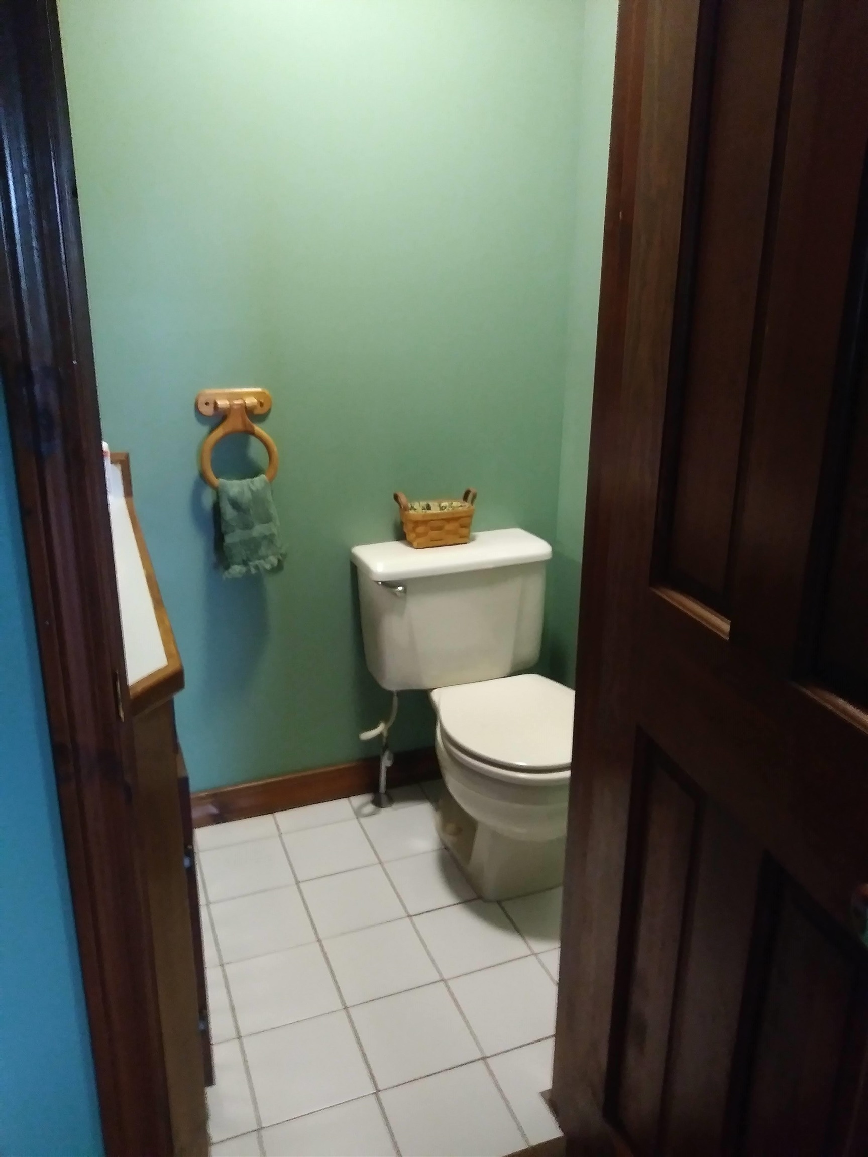 1851 Valley Road Property Photo 13