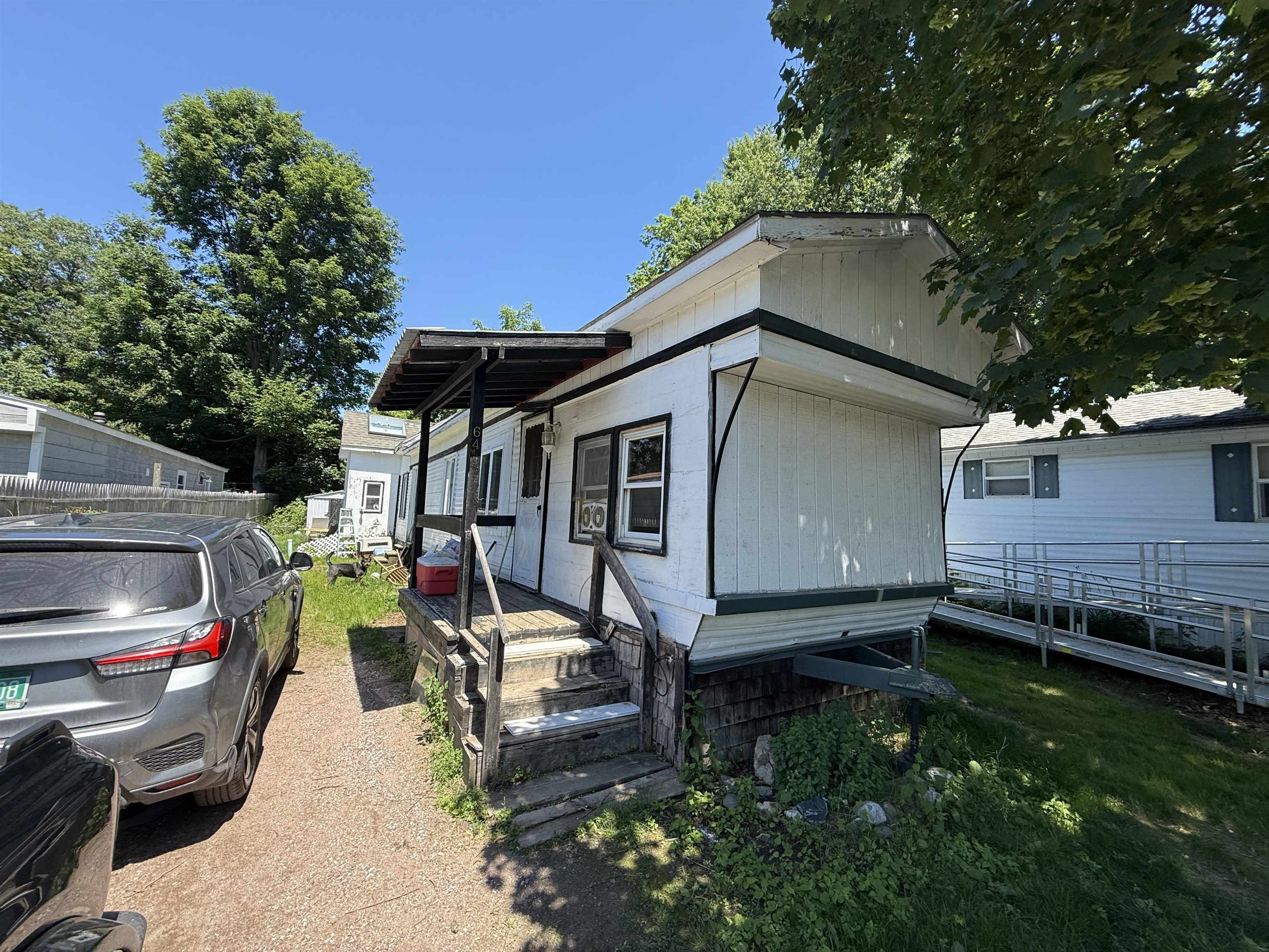 64 Avenue C Property Photo 1
