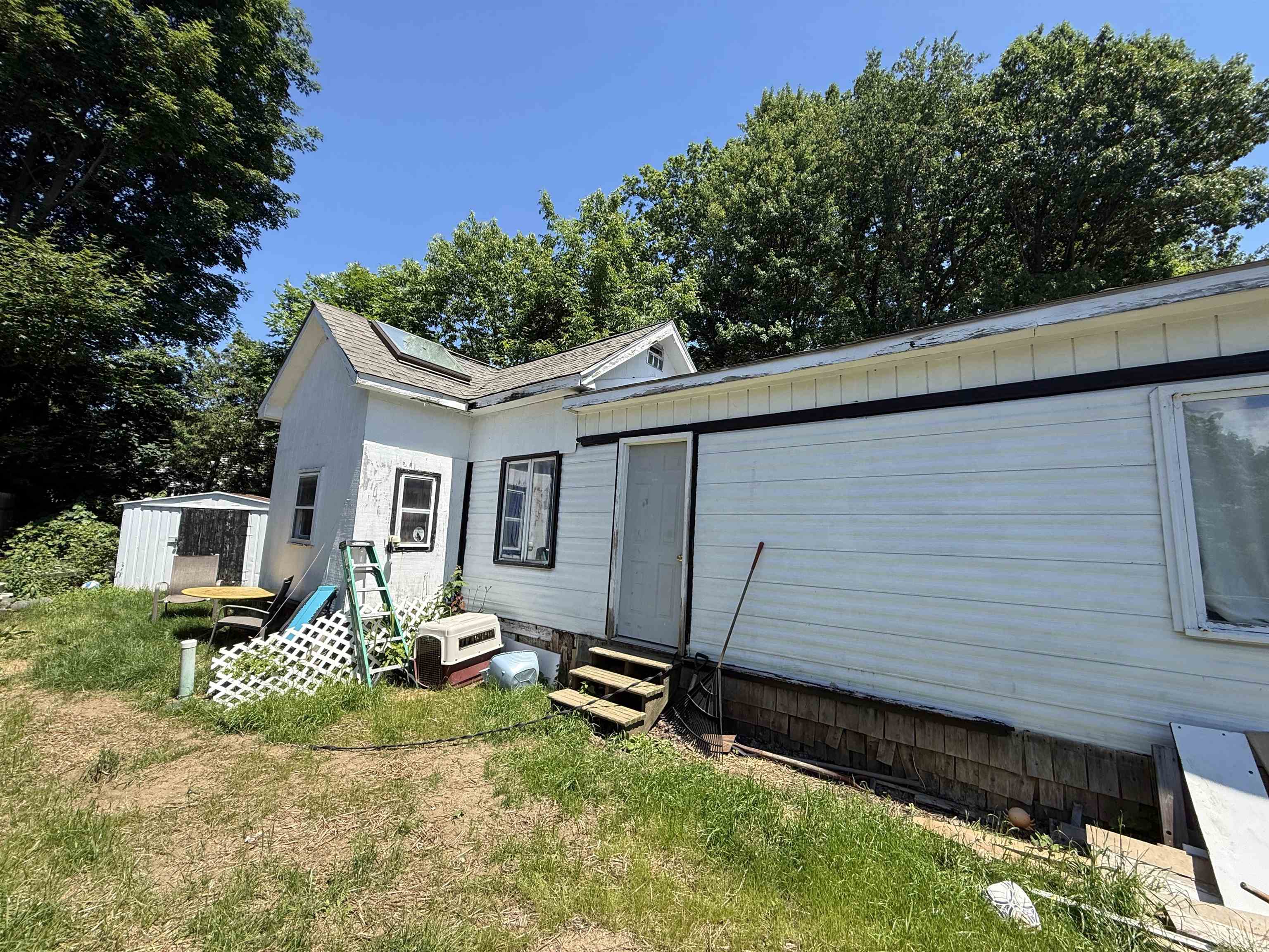 64 Avenue C Property Photo 2