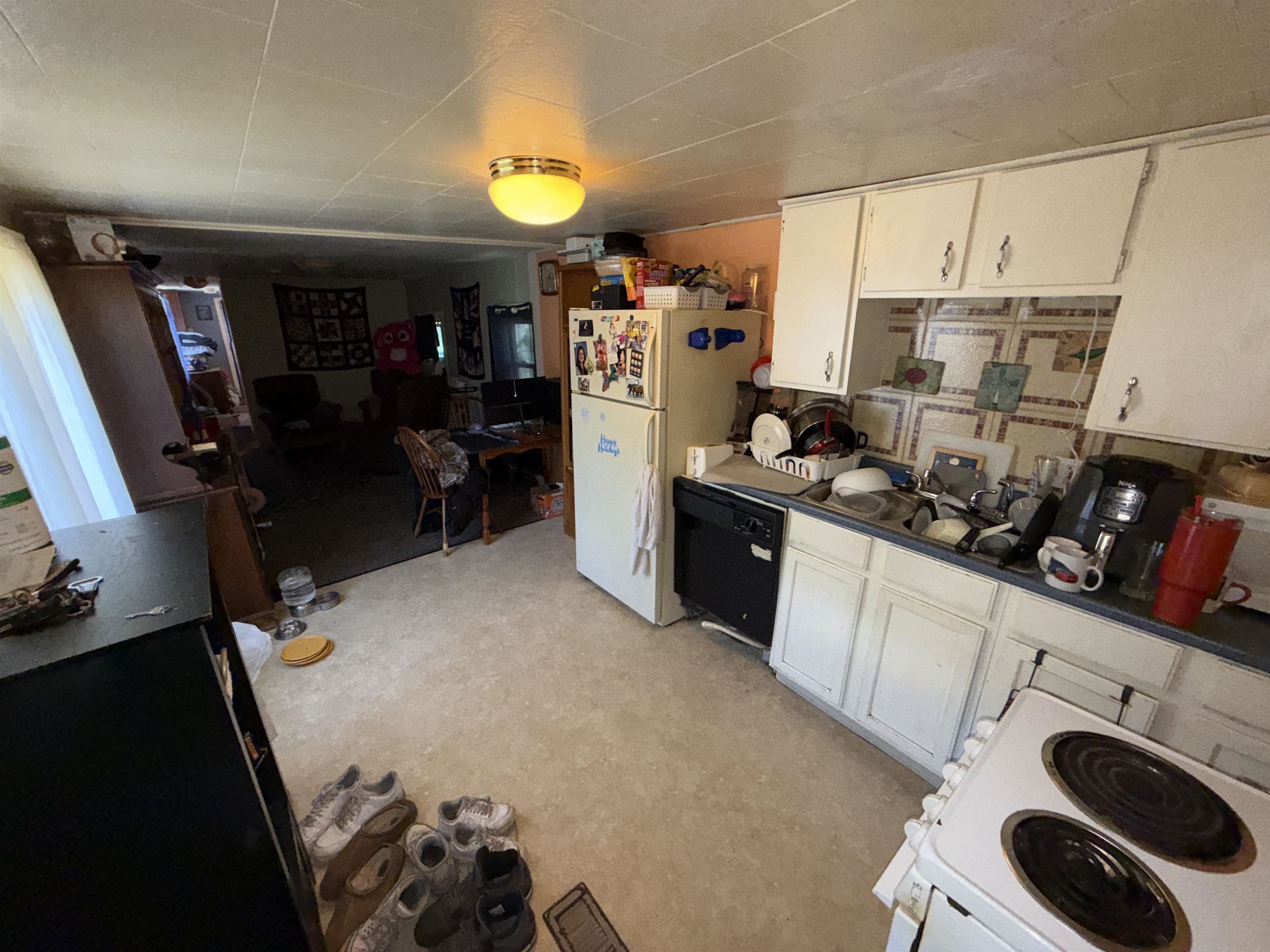 64 Avenue C Property Photo 6