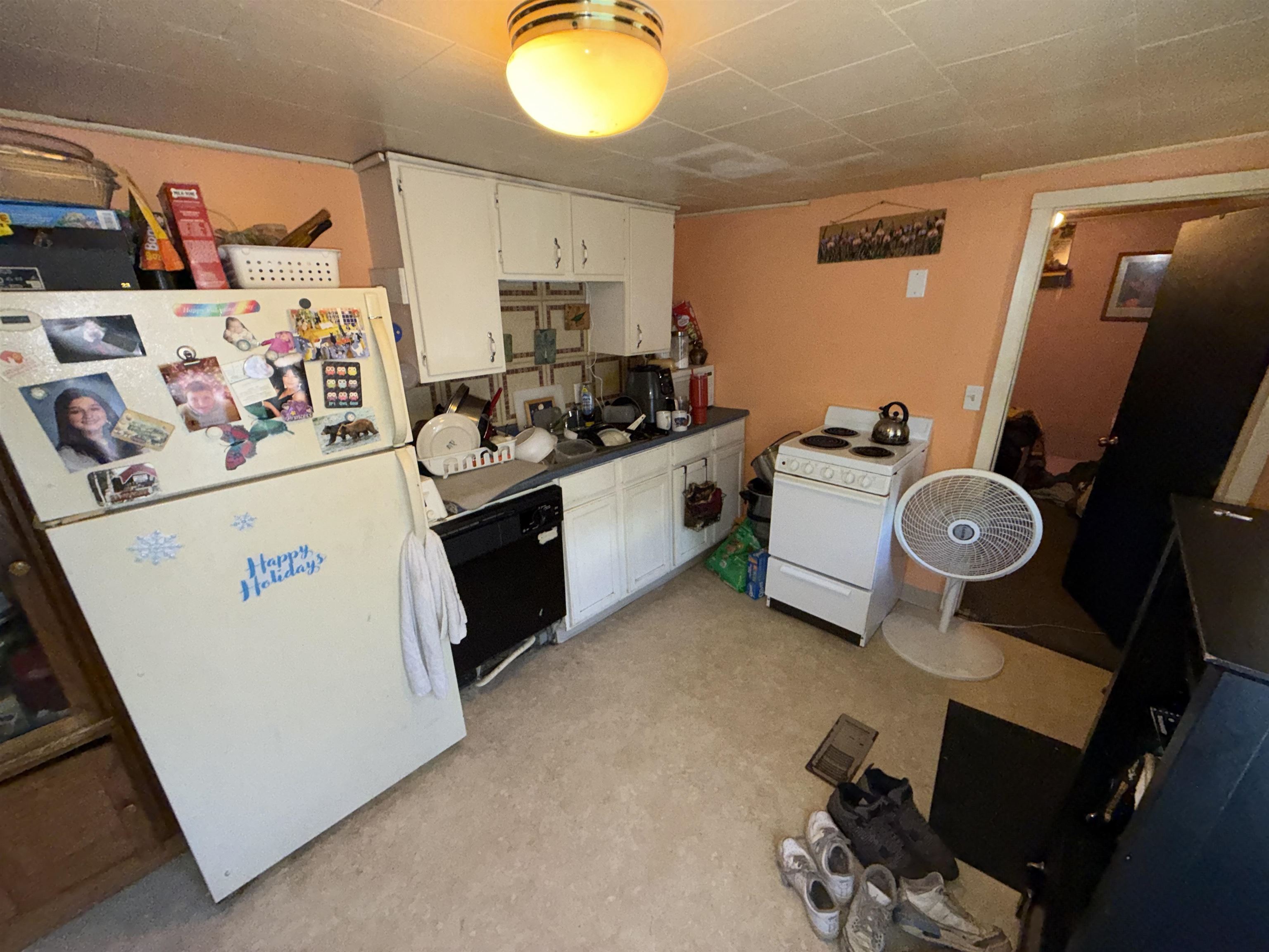 64 Avenue C Property Photo 7