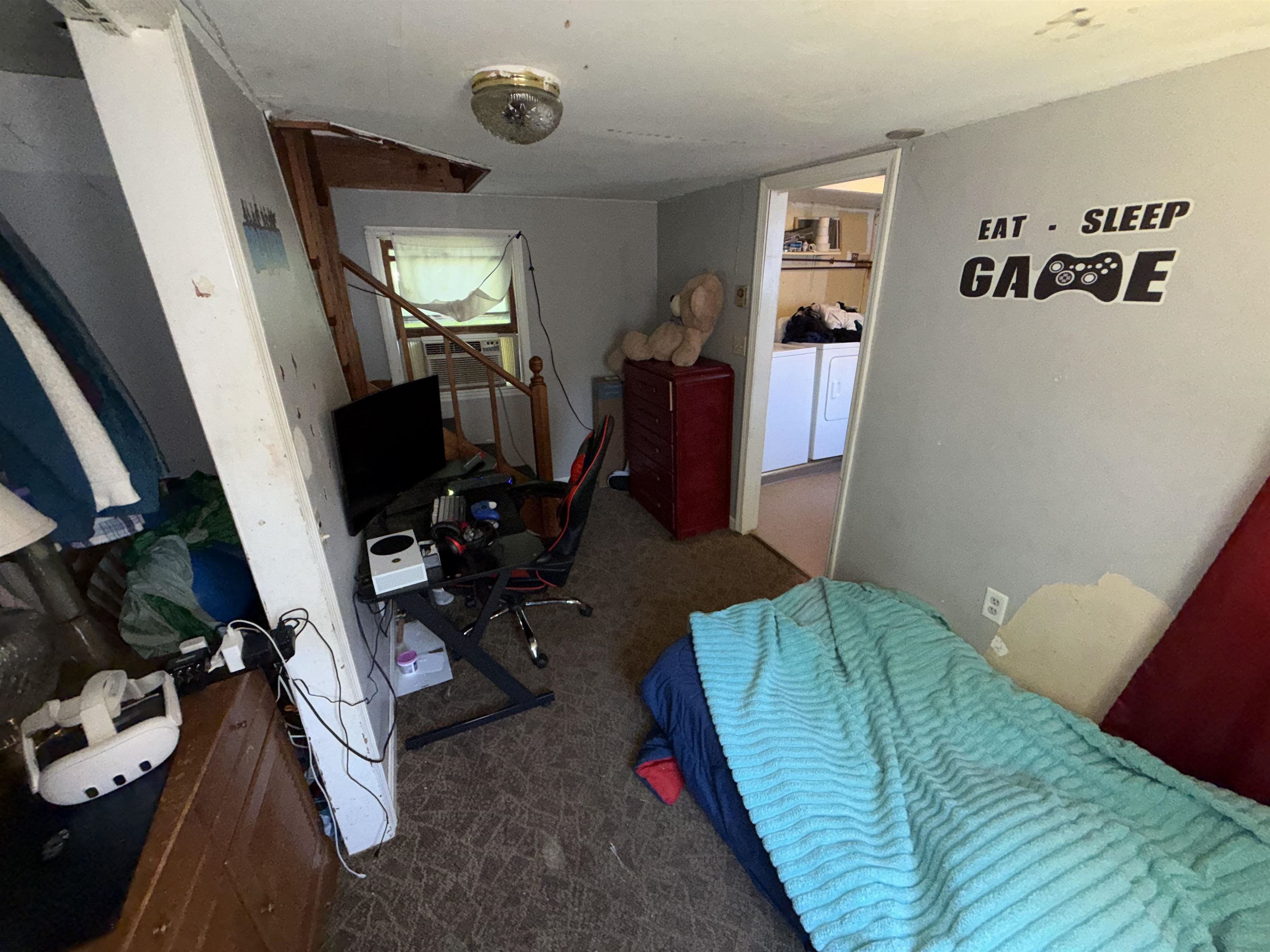 64 Avenue C Property Photo 9
