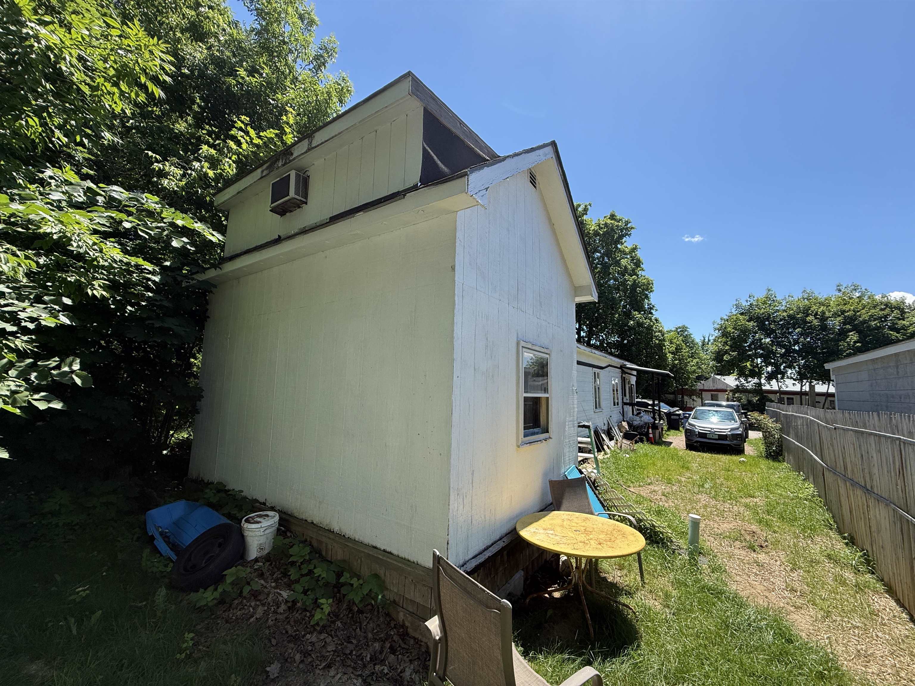 64 Avenue C Property Photo 18