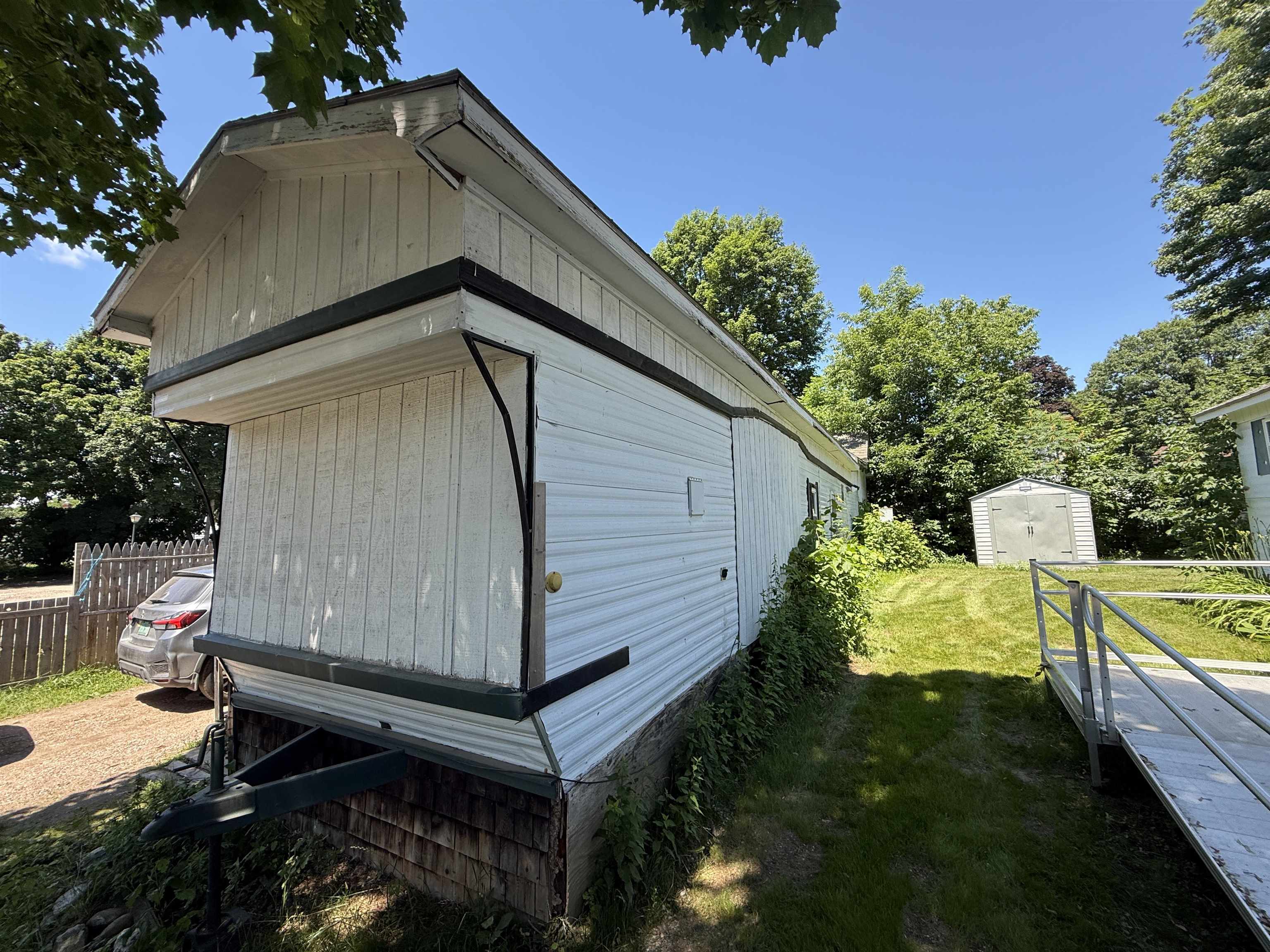 64 Avenue C Property Photo 20