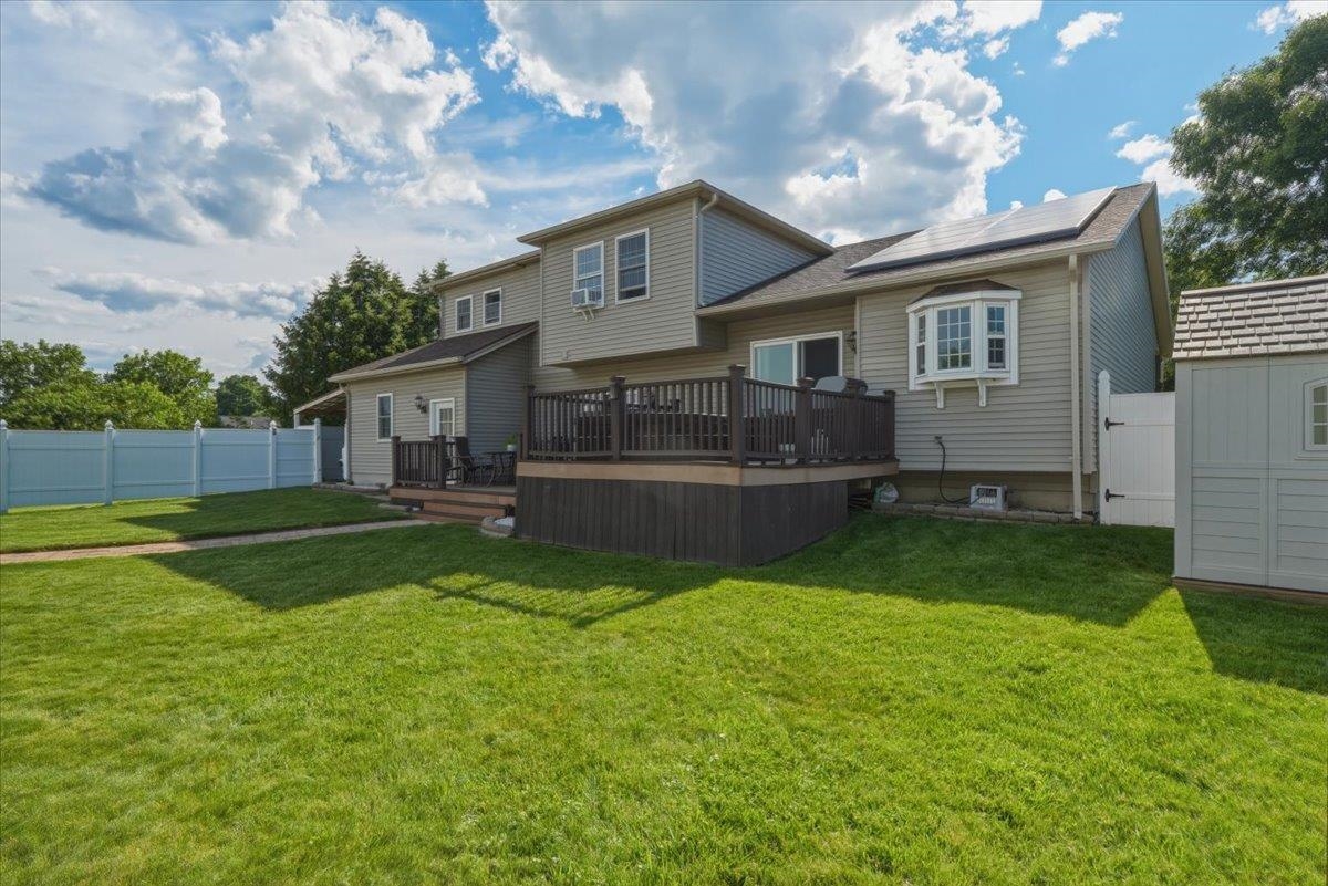 102 Pearl Street Property Photo 4
