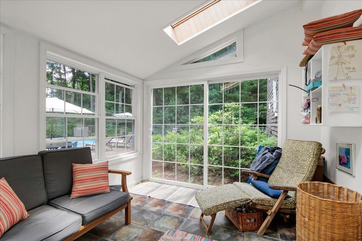 10 Birch Lane Property Photo 16