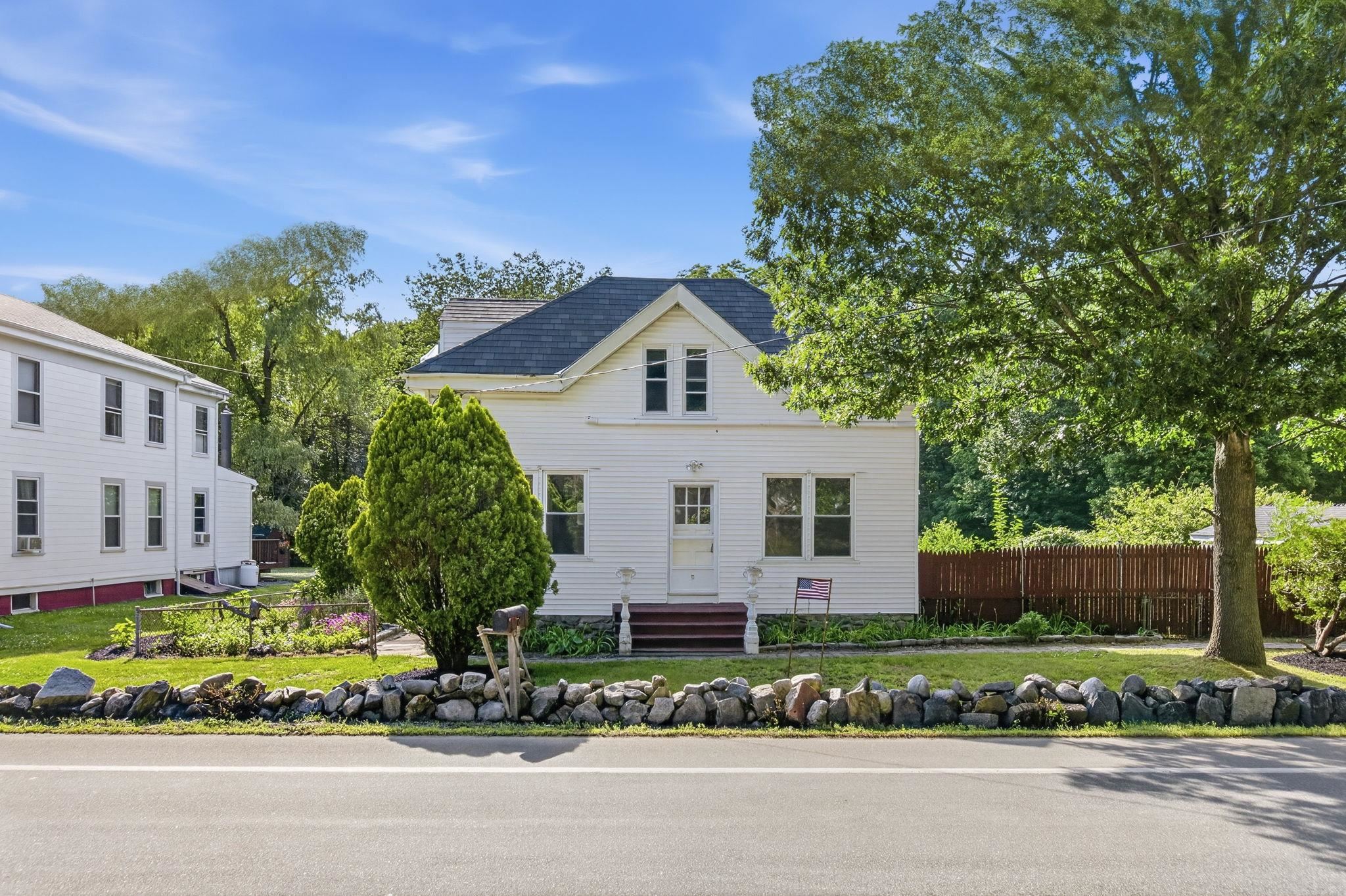 8 Newton Road Property Photo 1