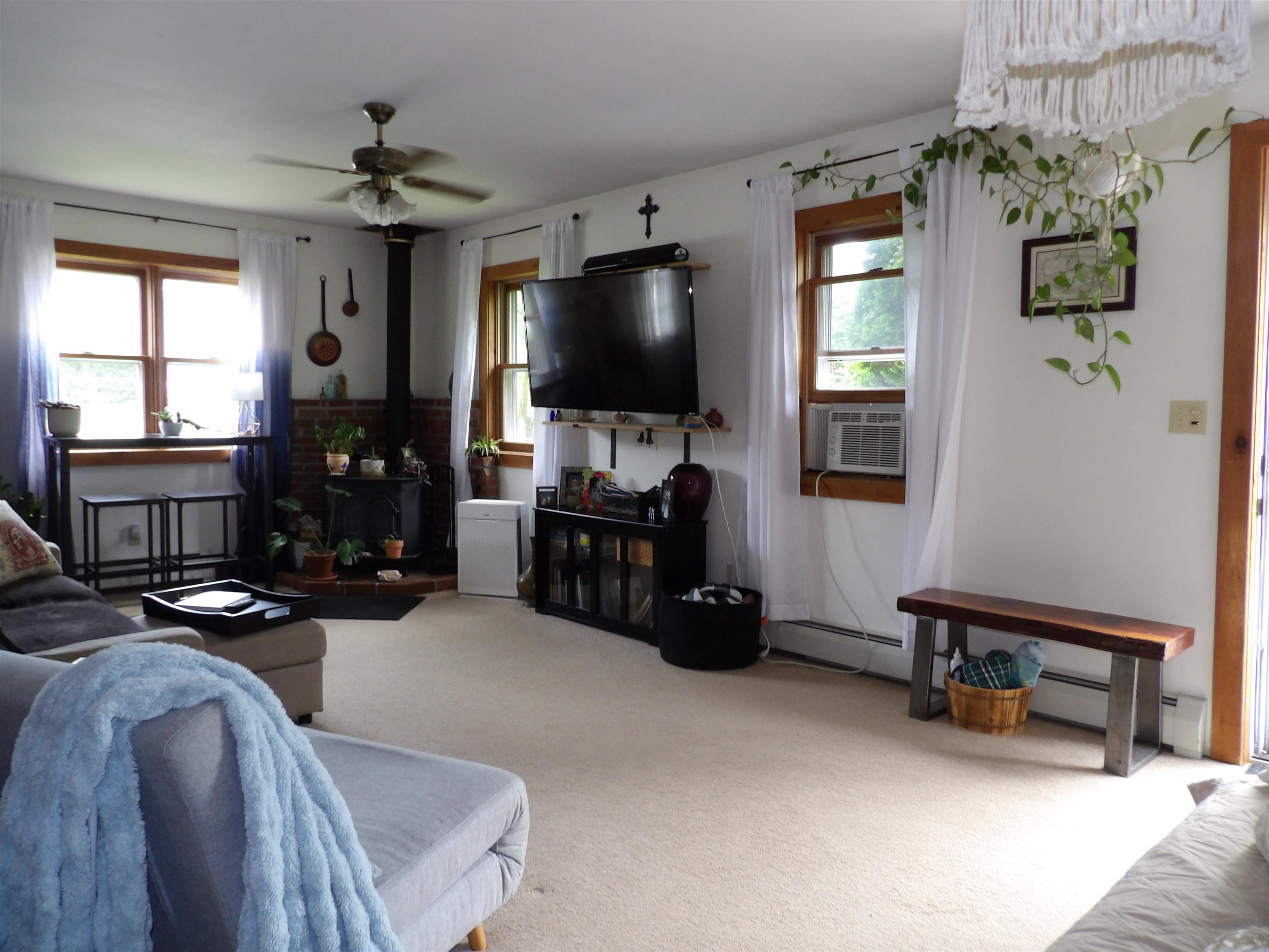 19 Phillips Street Property Photo 15