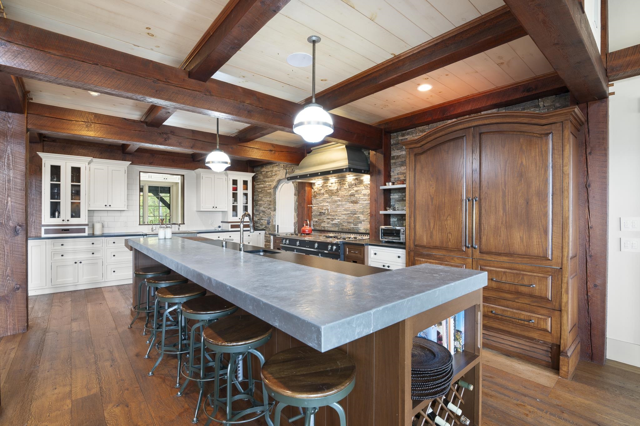 816 Black Bear Road Property Photo 10
