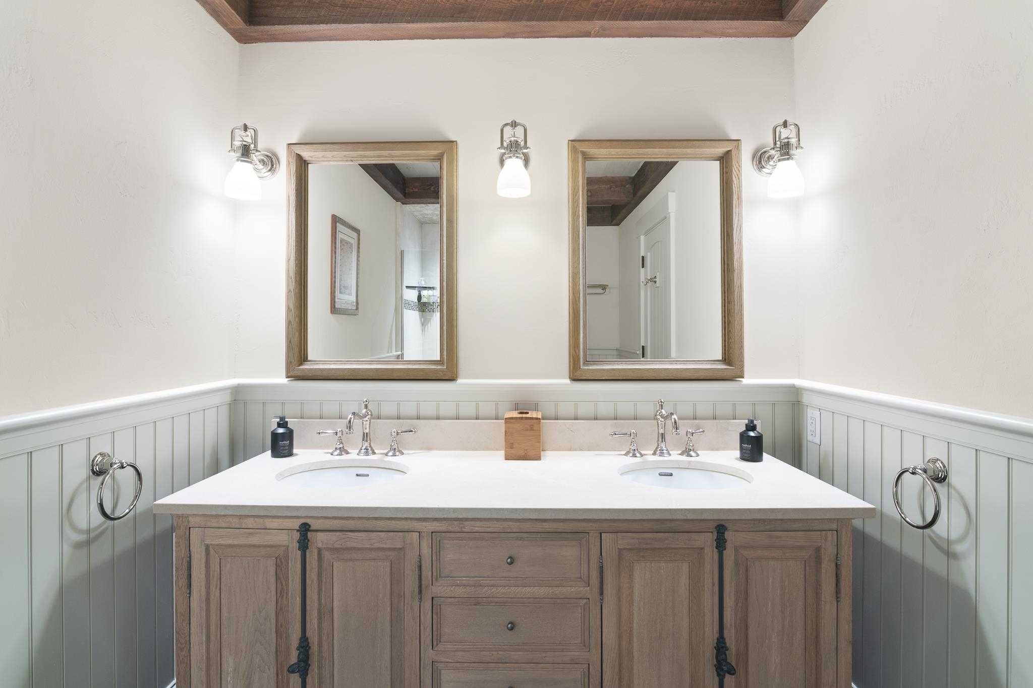 816 Black Bear Road Property Photo 34