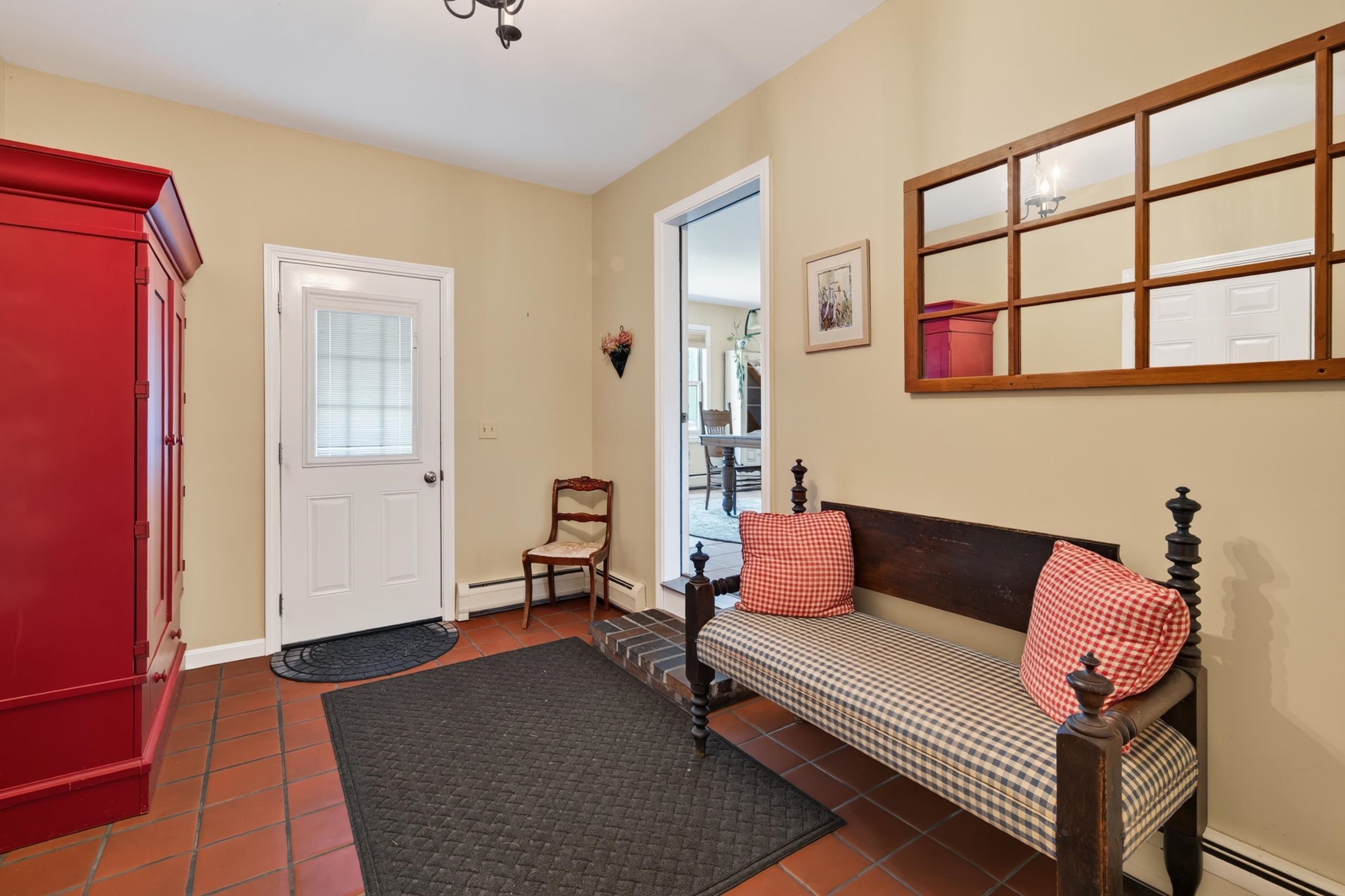 9 Strawberry Lane Property Photo 4