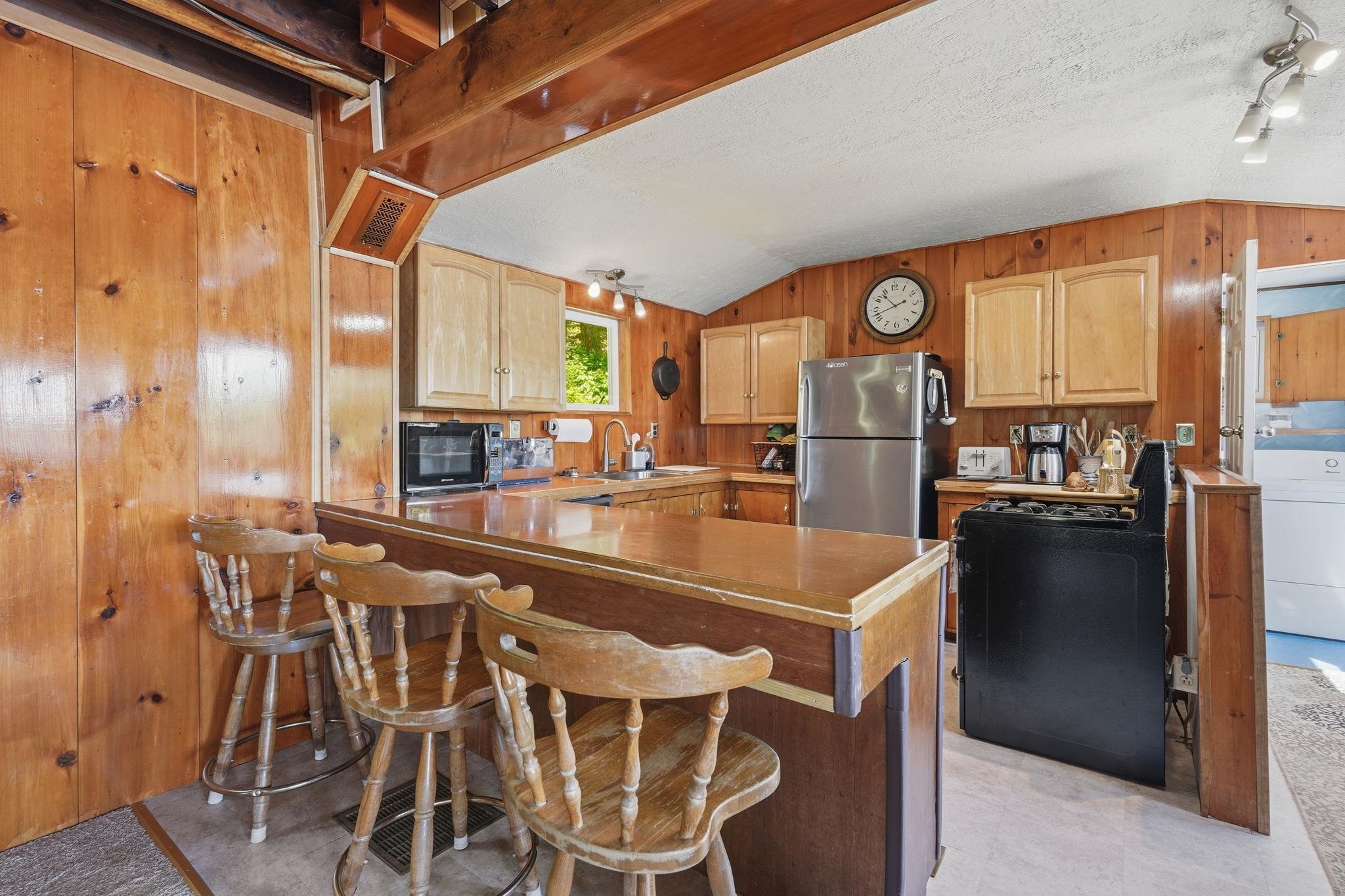78 Colburn Lane Property Photo 15