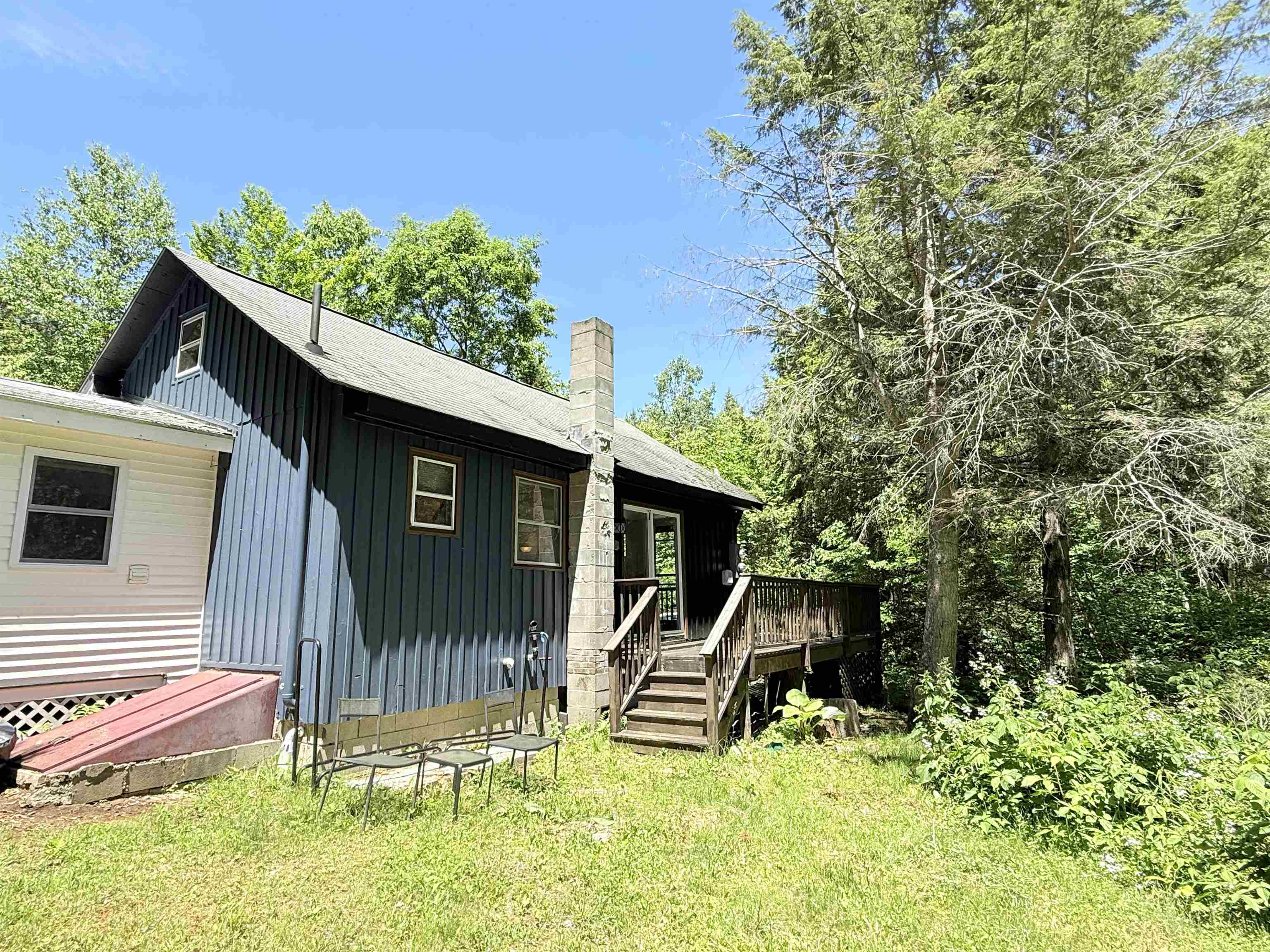 8 Beech Tree Lane Property Photo 2