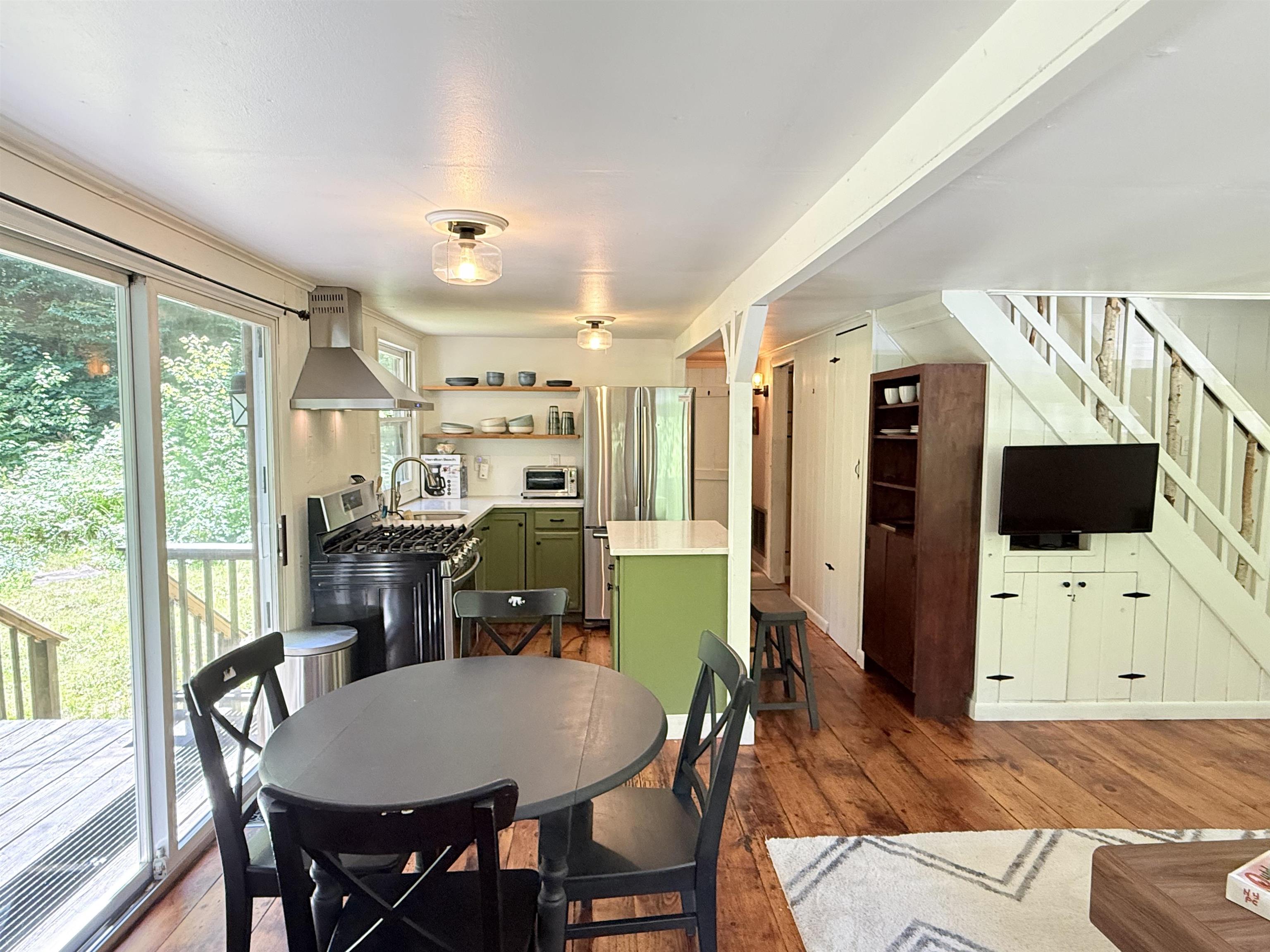 8 Beech Tree Lane Property Photo 4