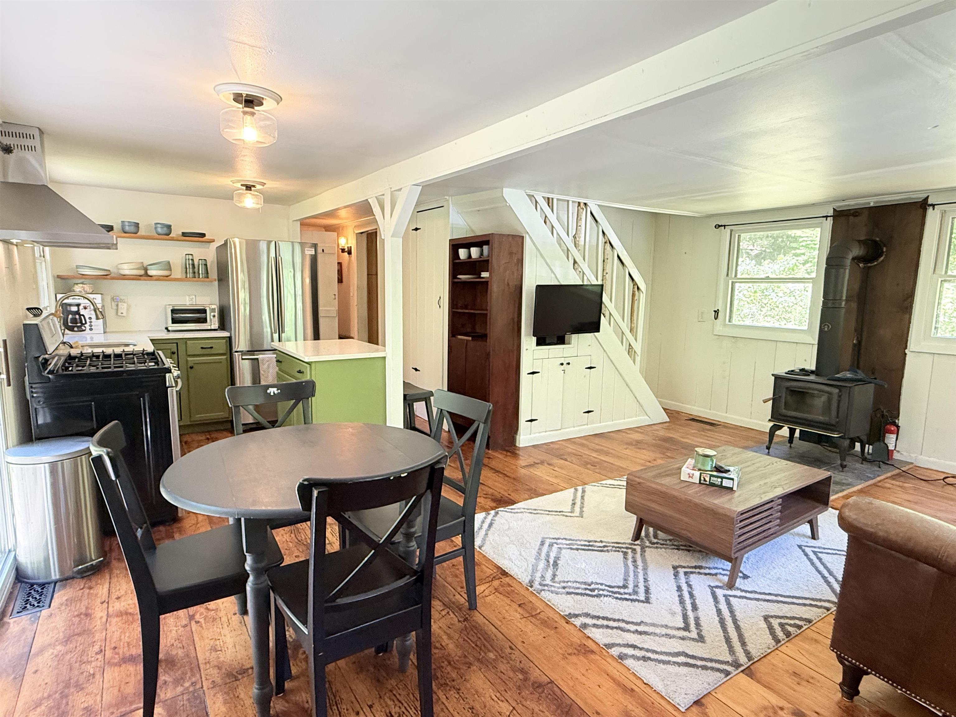 8 Beech Tree Lane Property Photo 5
