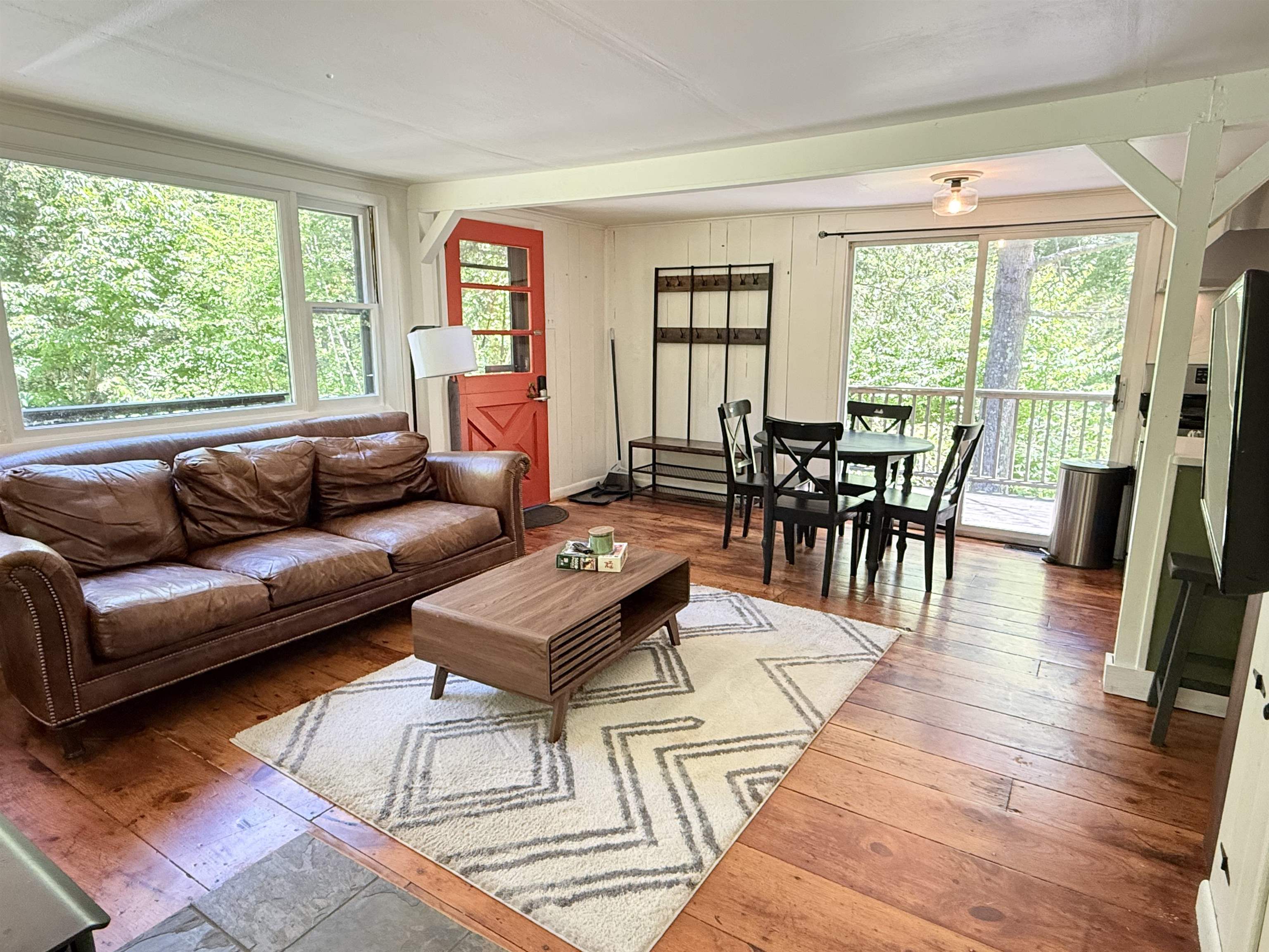 8 Beech Tree Lane Property Photo 10