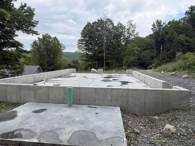 102 Skyline Drive Property Photo 1