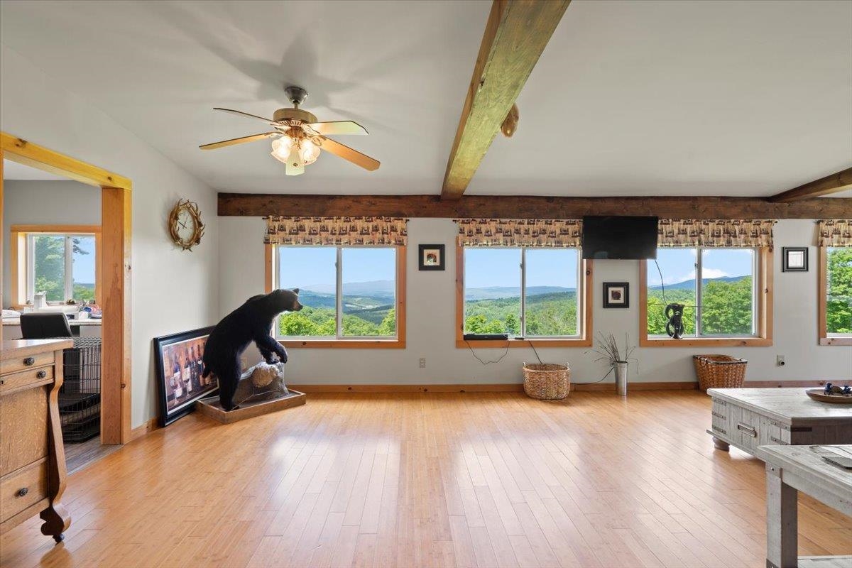 1822 Woodchuck Hollow Road Property Photo 12