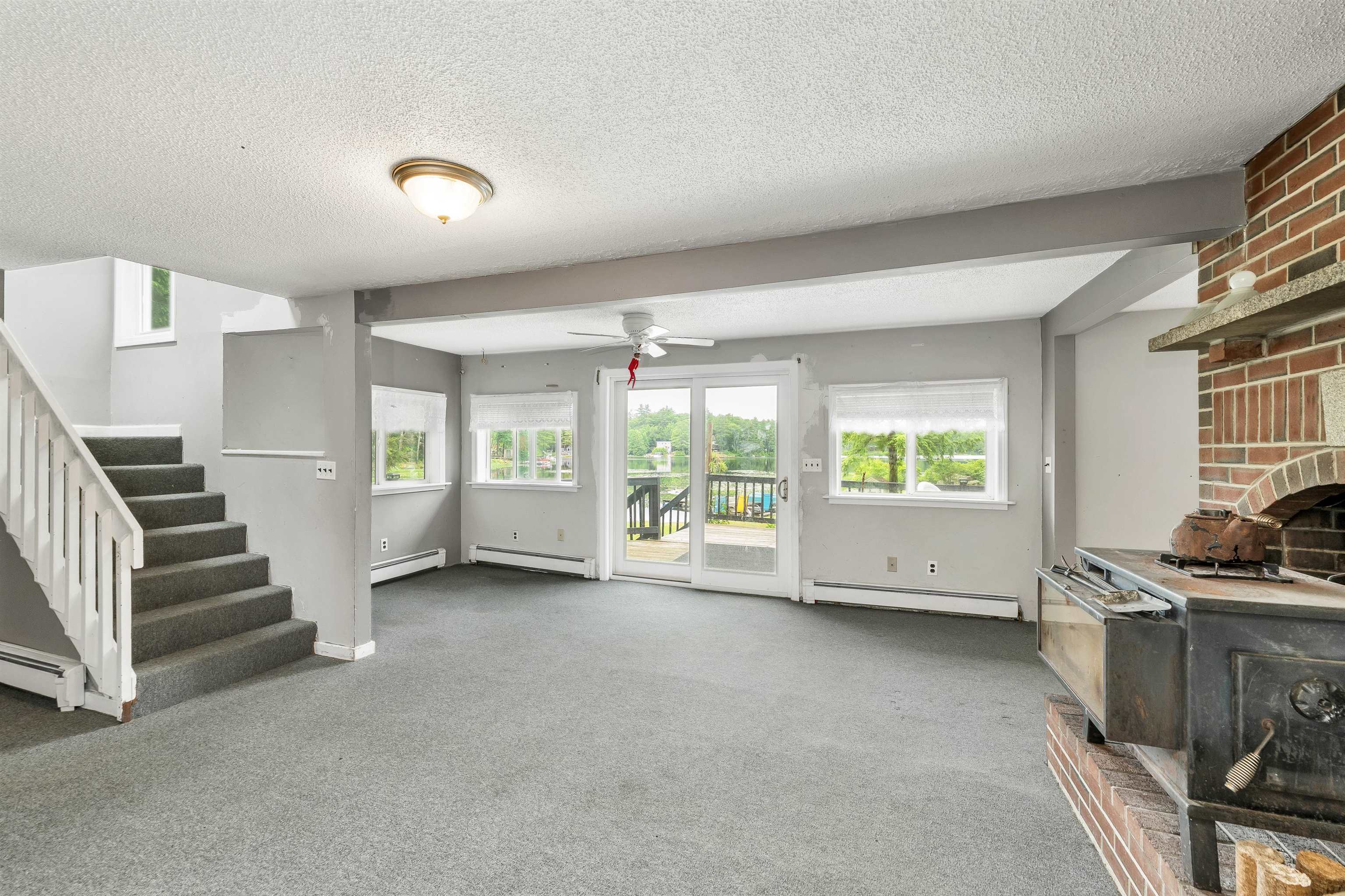18 W Huntress Pond Road Property Photo 11