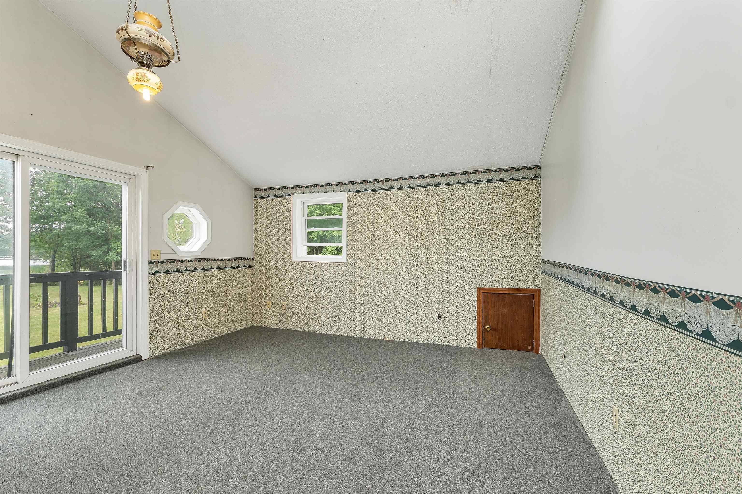 18 W Huntress Pond Road Property Photo 12