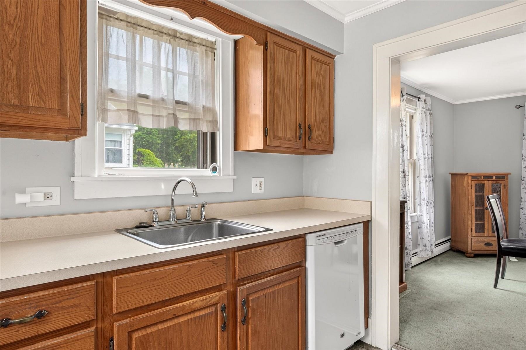 29 Howard Avenue Property Photo 8