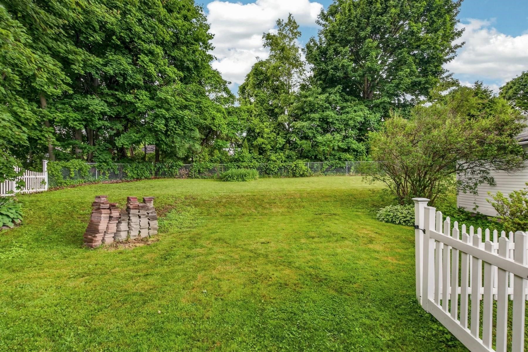 29 Howard Avenue Property Photo 45