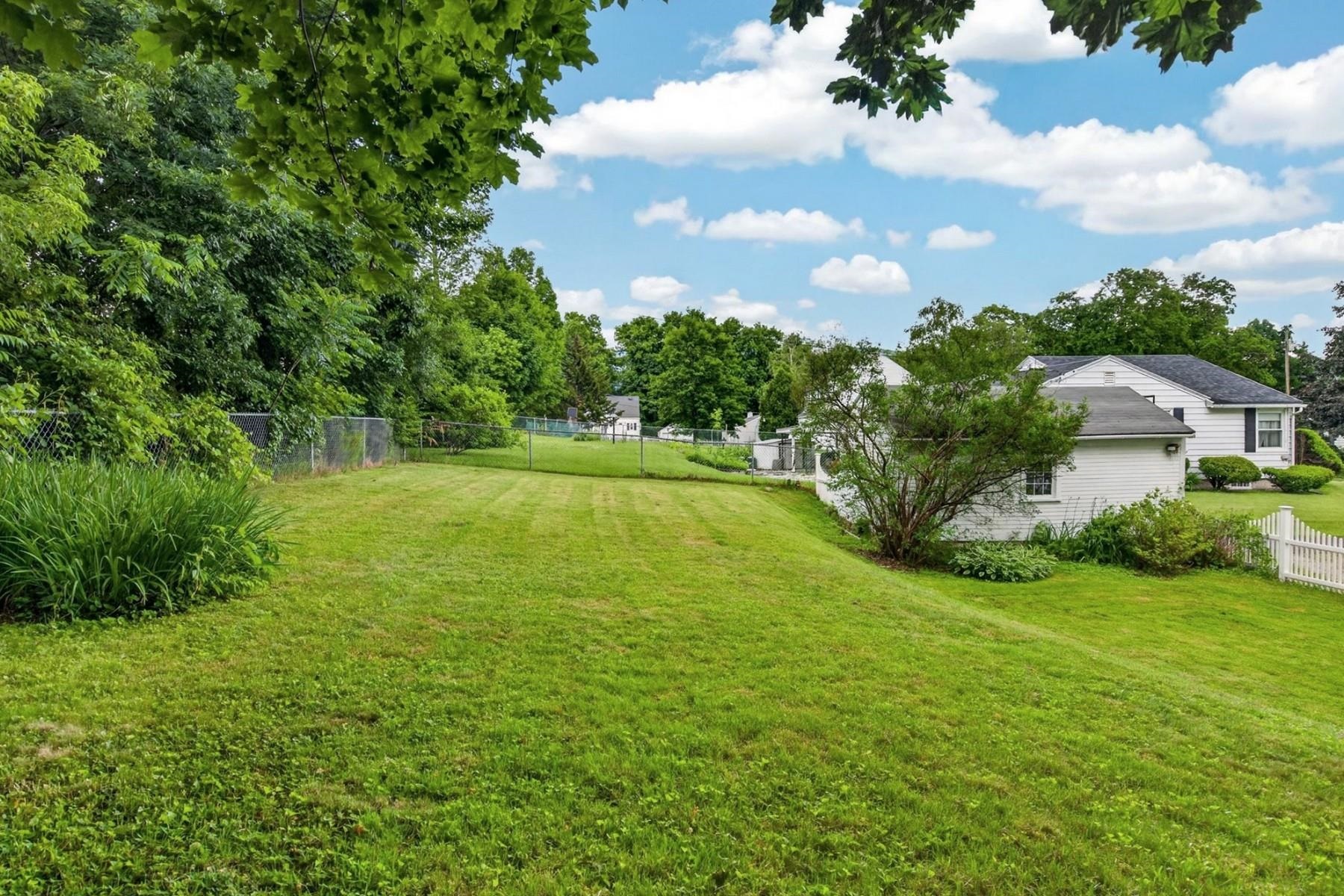 29 Howard Avenue Property Photo 48
