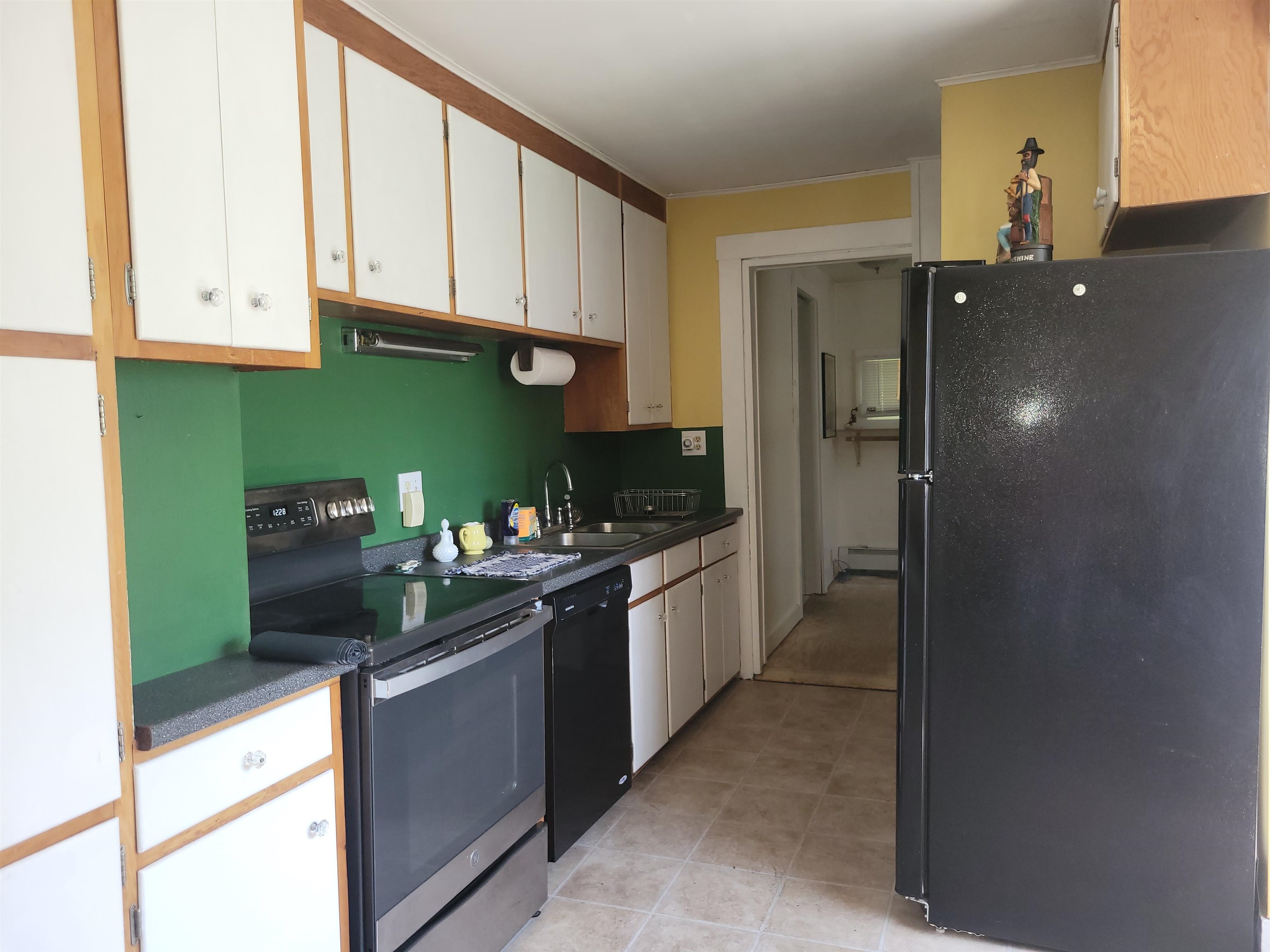 402 Hillside Avenue Property Photo 11