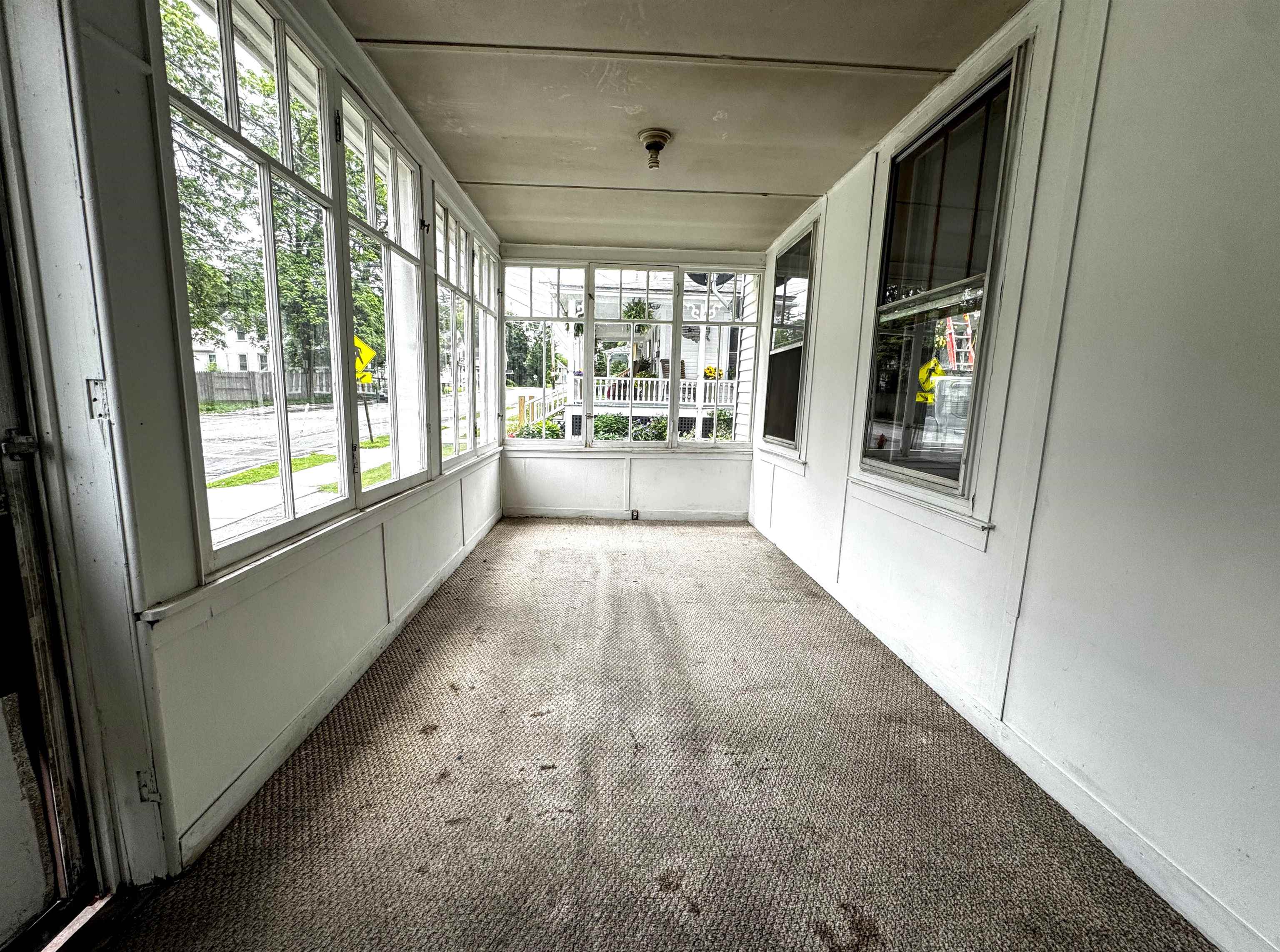 127 Dewey Street Property Photo 6