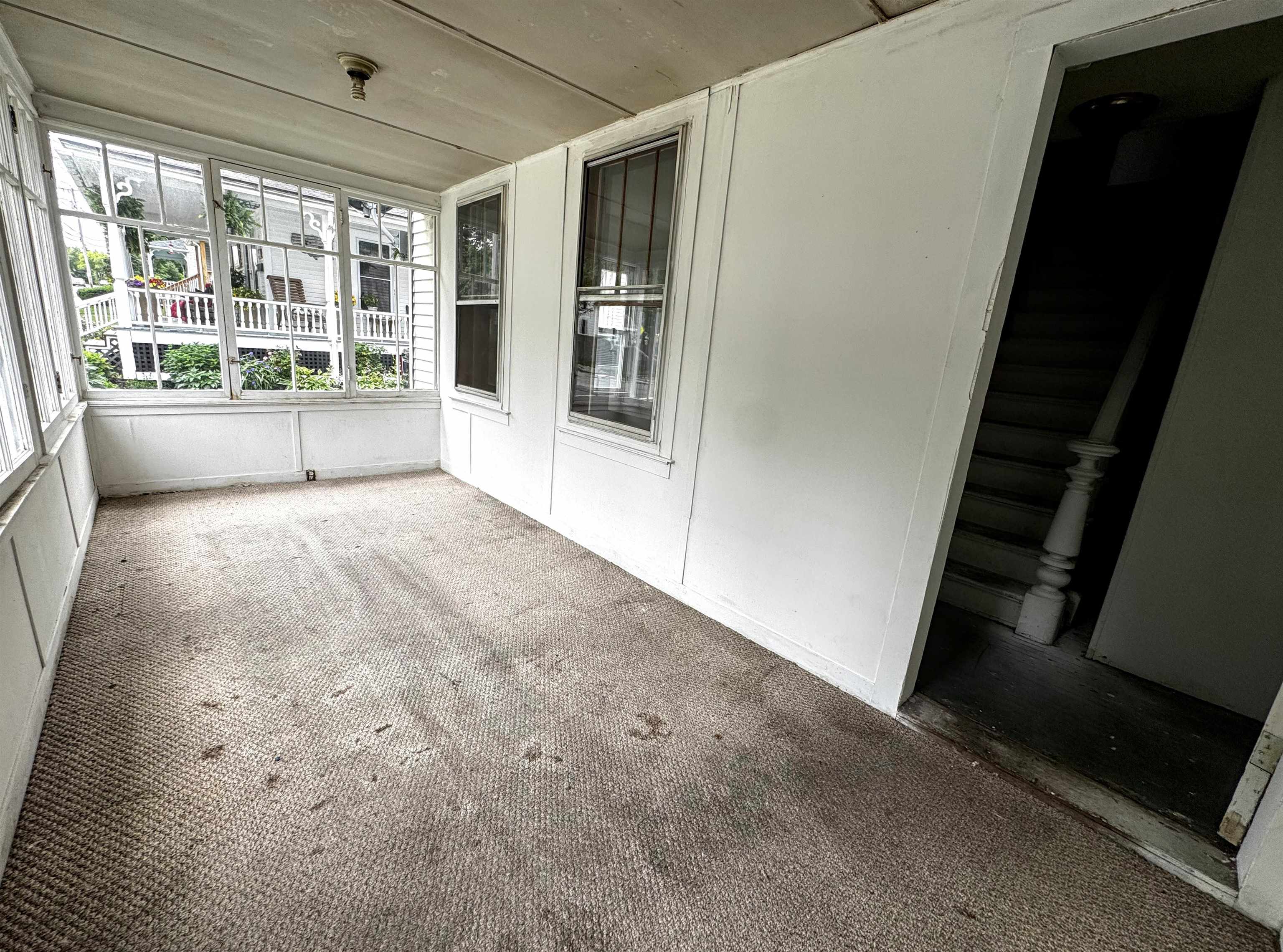 127 Dewey Street Property Photo 7