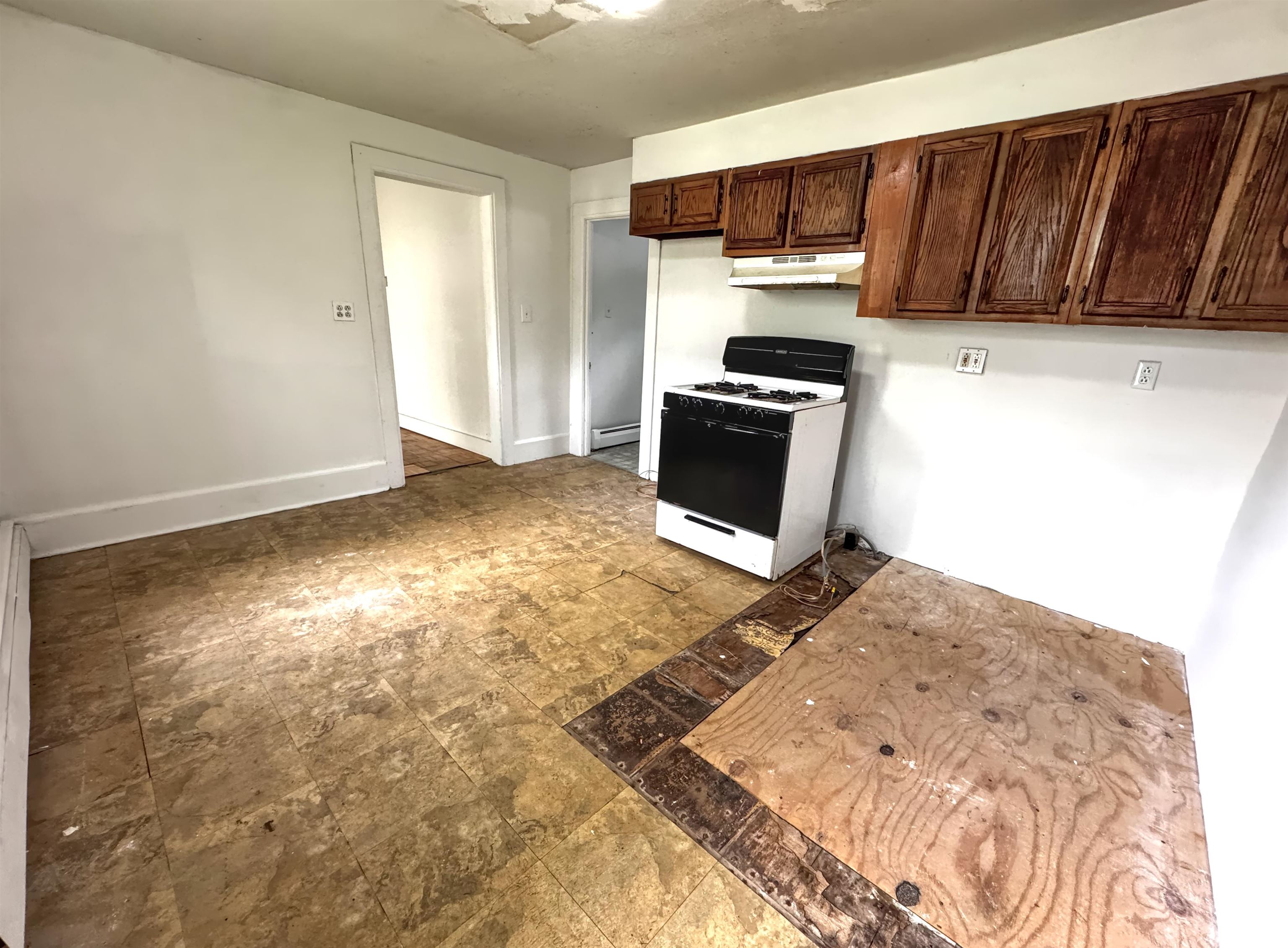 127 Dewey Street Property Photo 23