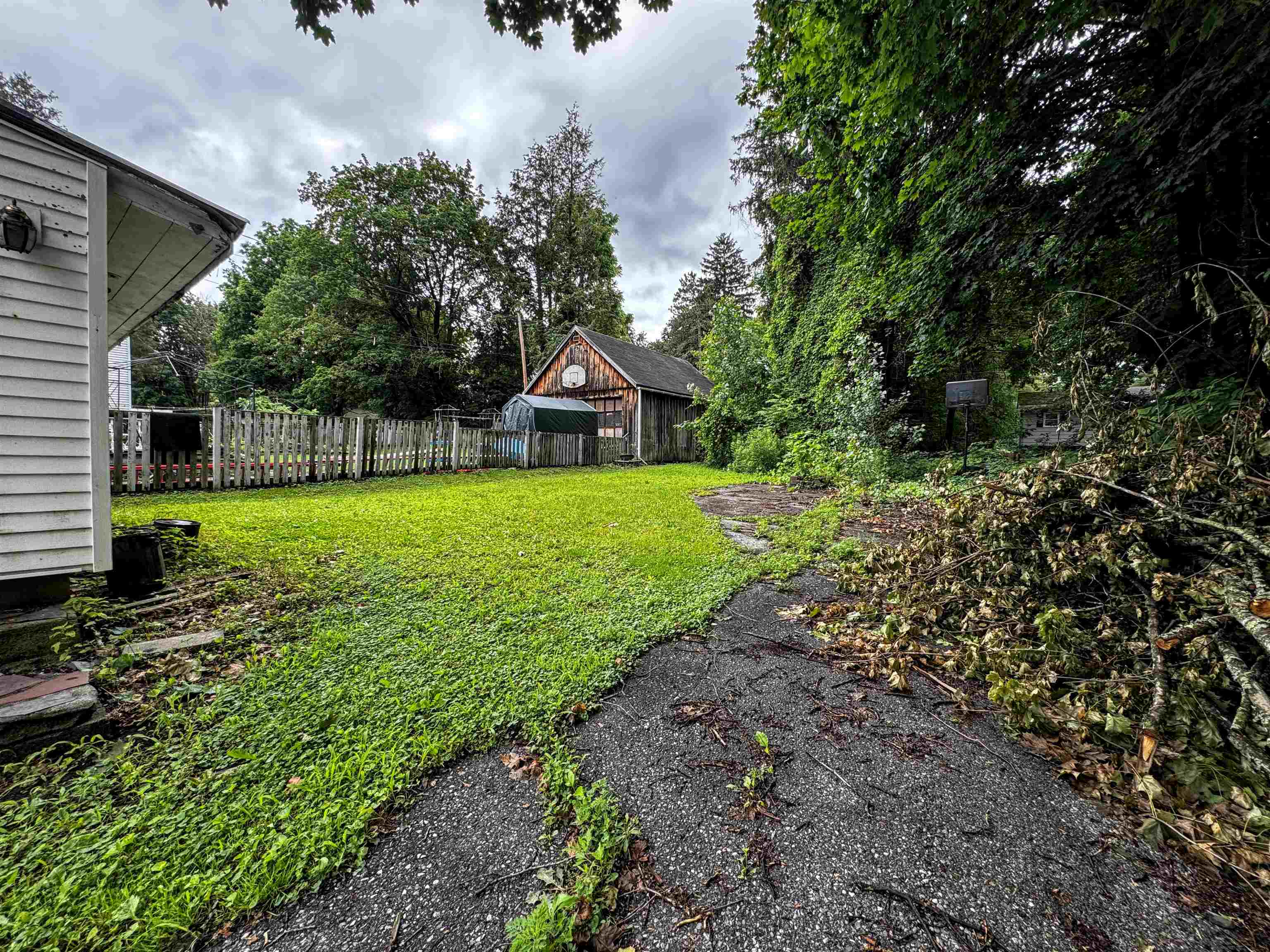 127 Dewey Street Property Photo 49