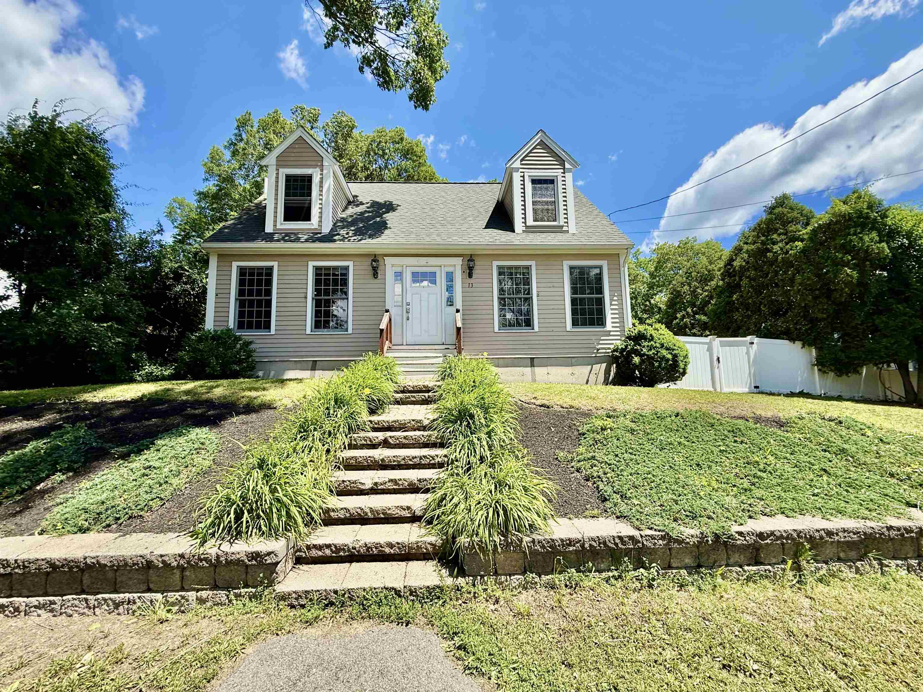 13 N Martin Road Property Photo 1