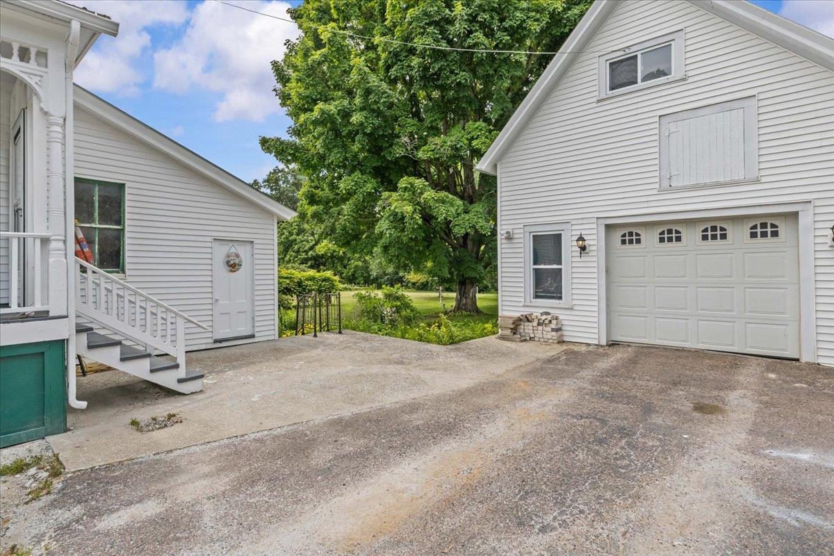 23 Spring Street Property Photo 5