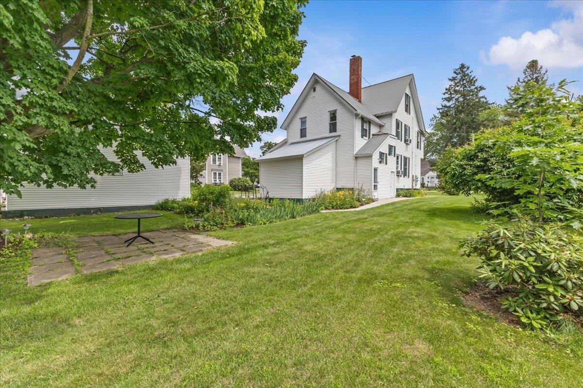 23 Spring Street Property Photo 7