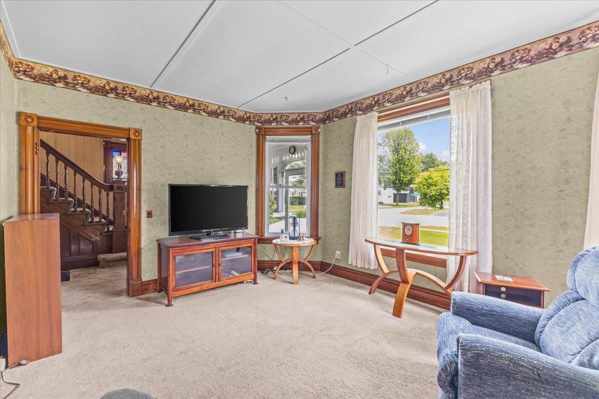 23 Spring Street Property Photo 19