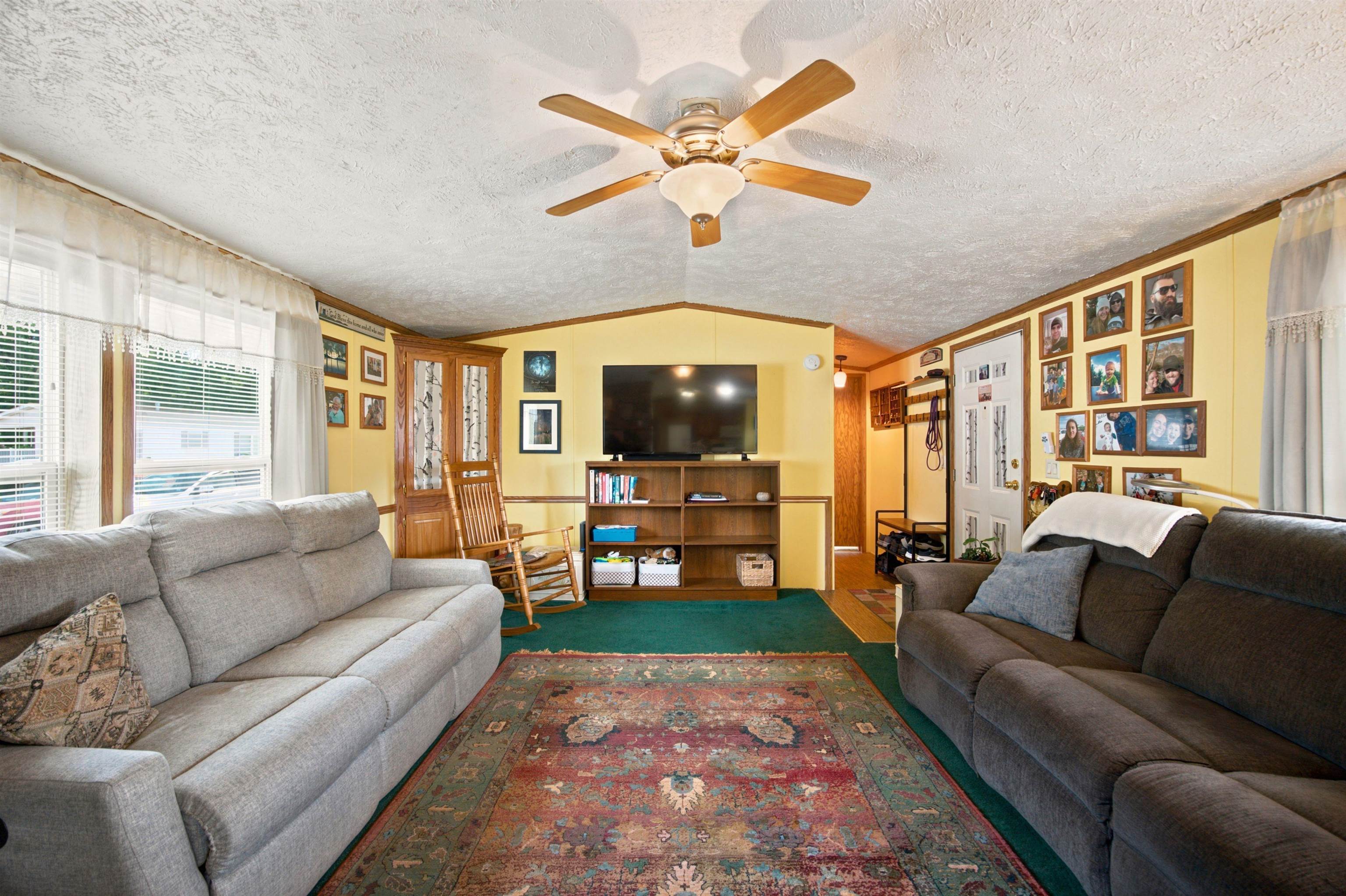 37 Circle Drive Property Photo 6