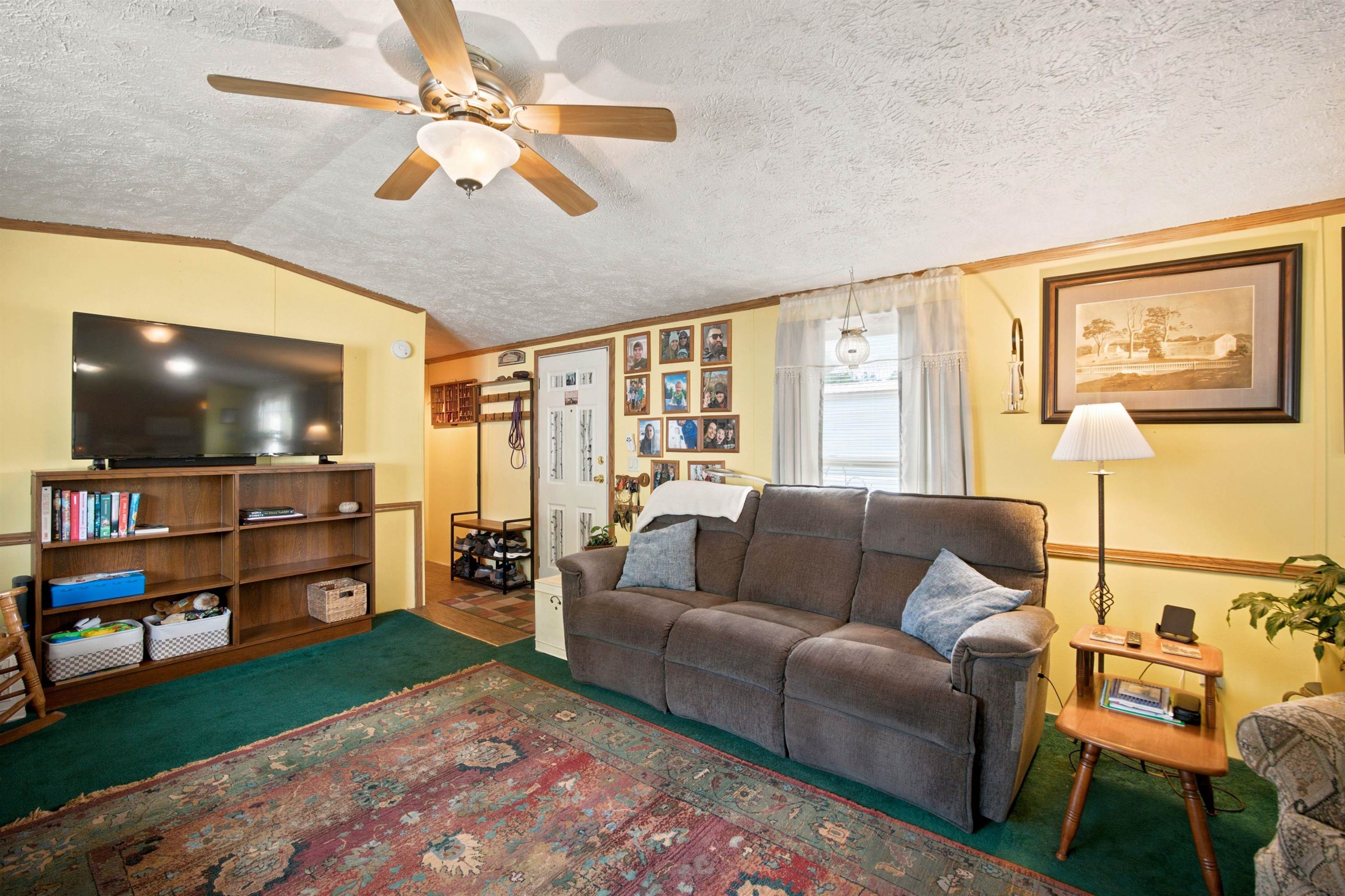 37 Circle Drive Property Photo 7