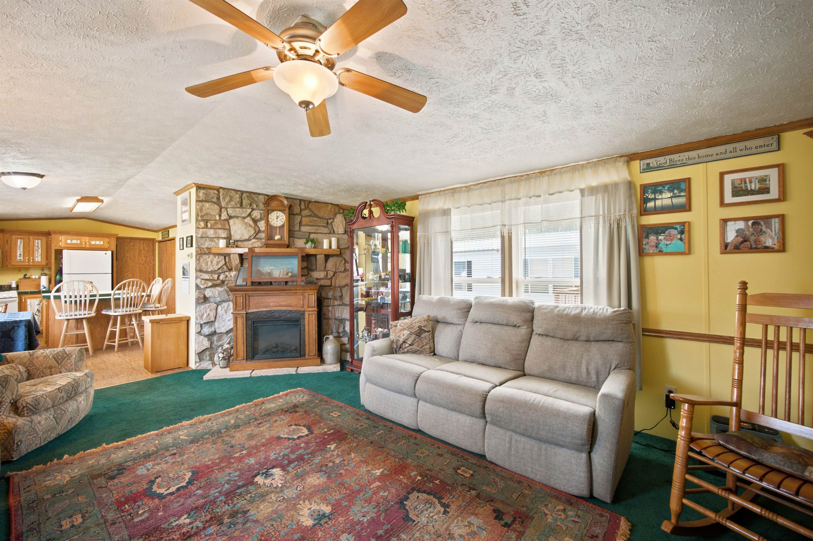 37 Circle Drive Property Photo 9