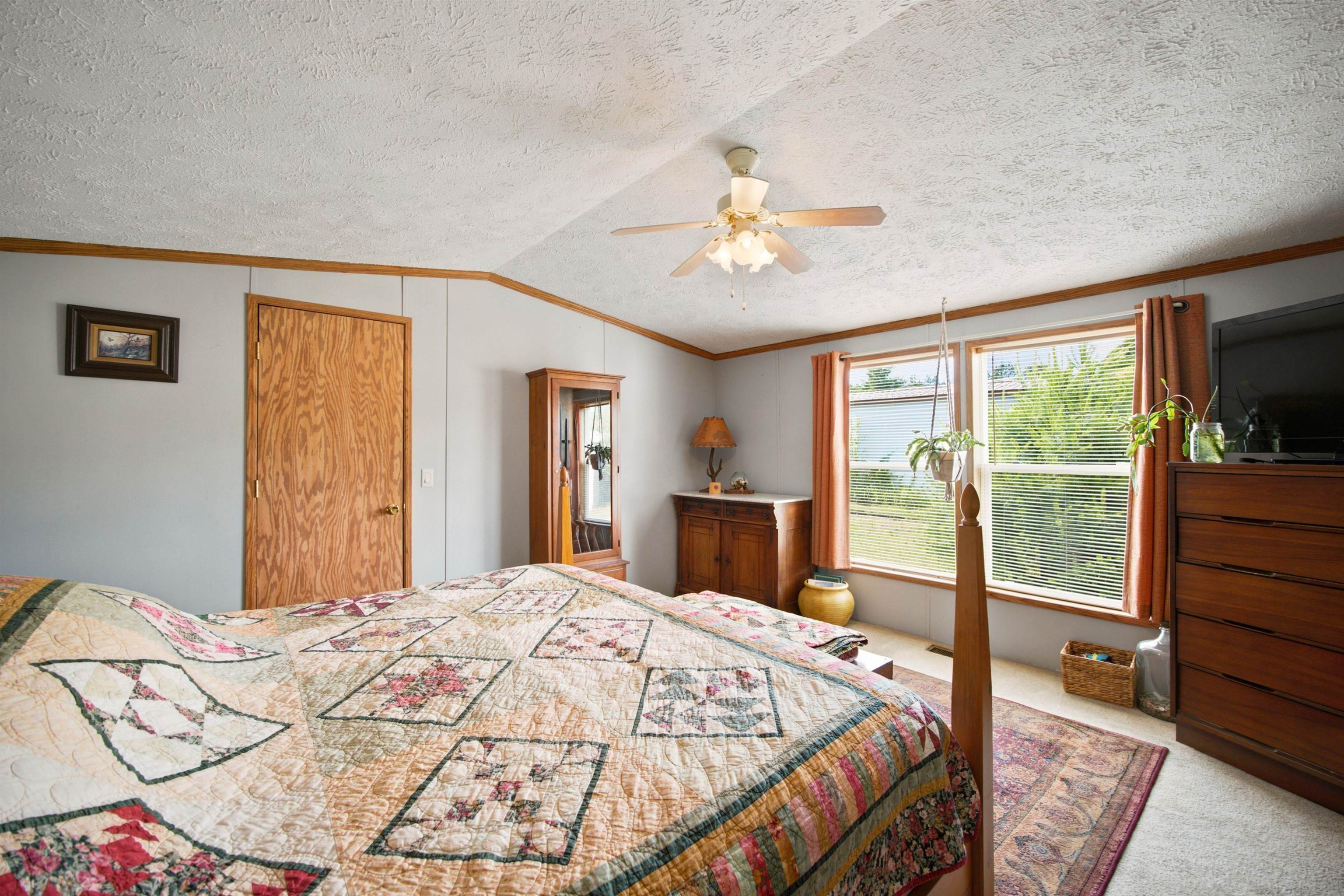 37 Circle Drive Property Photo 24