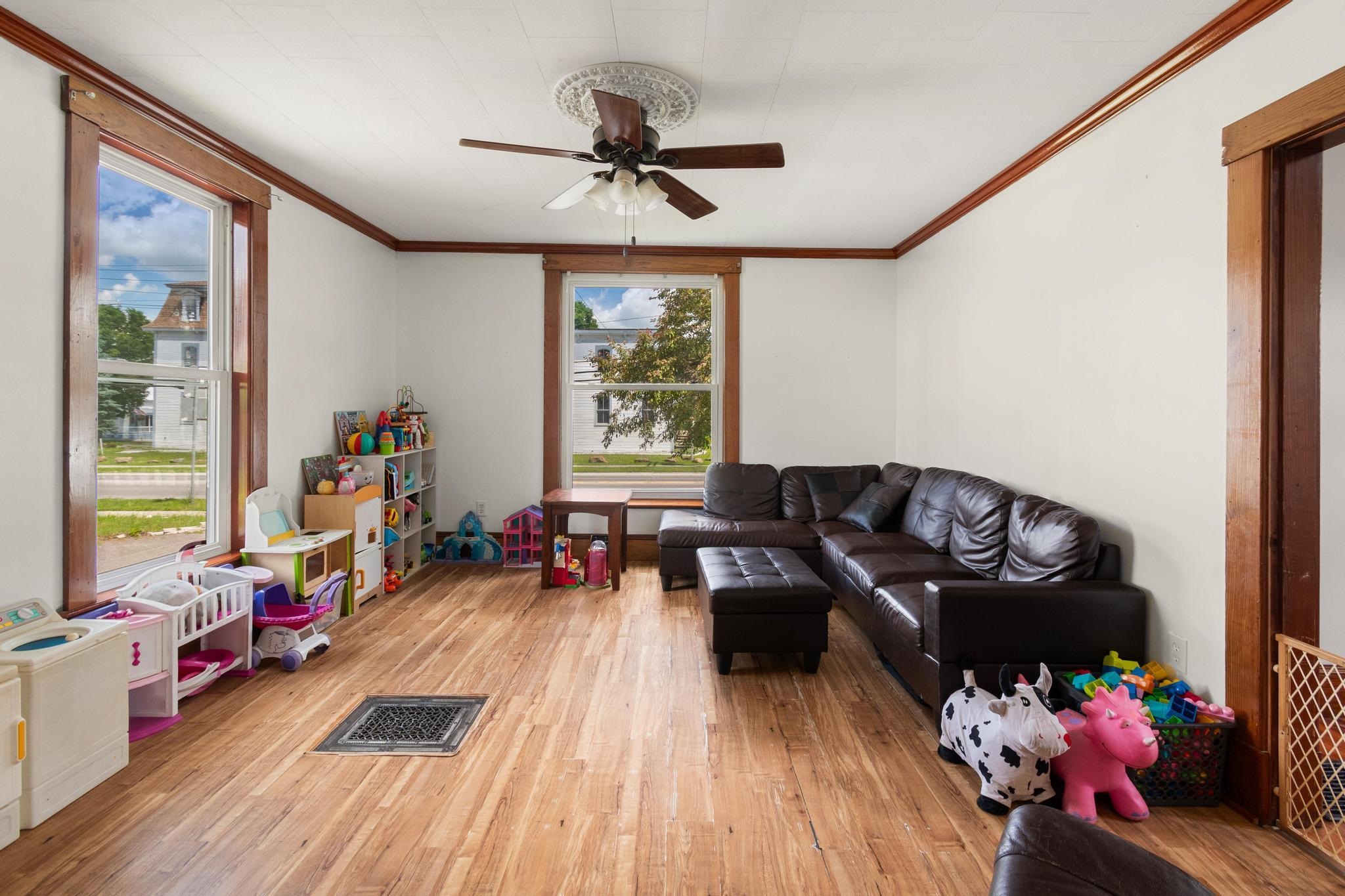583 Main Street Property Photo 18