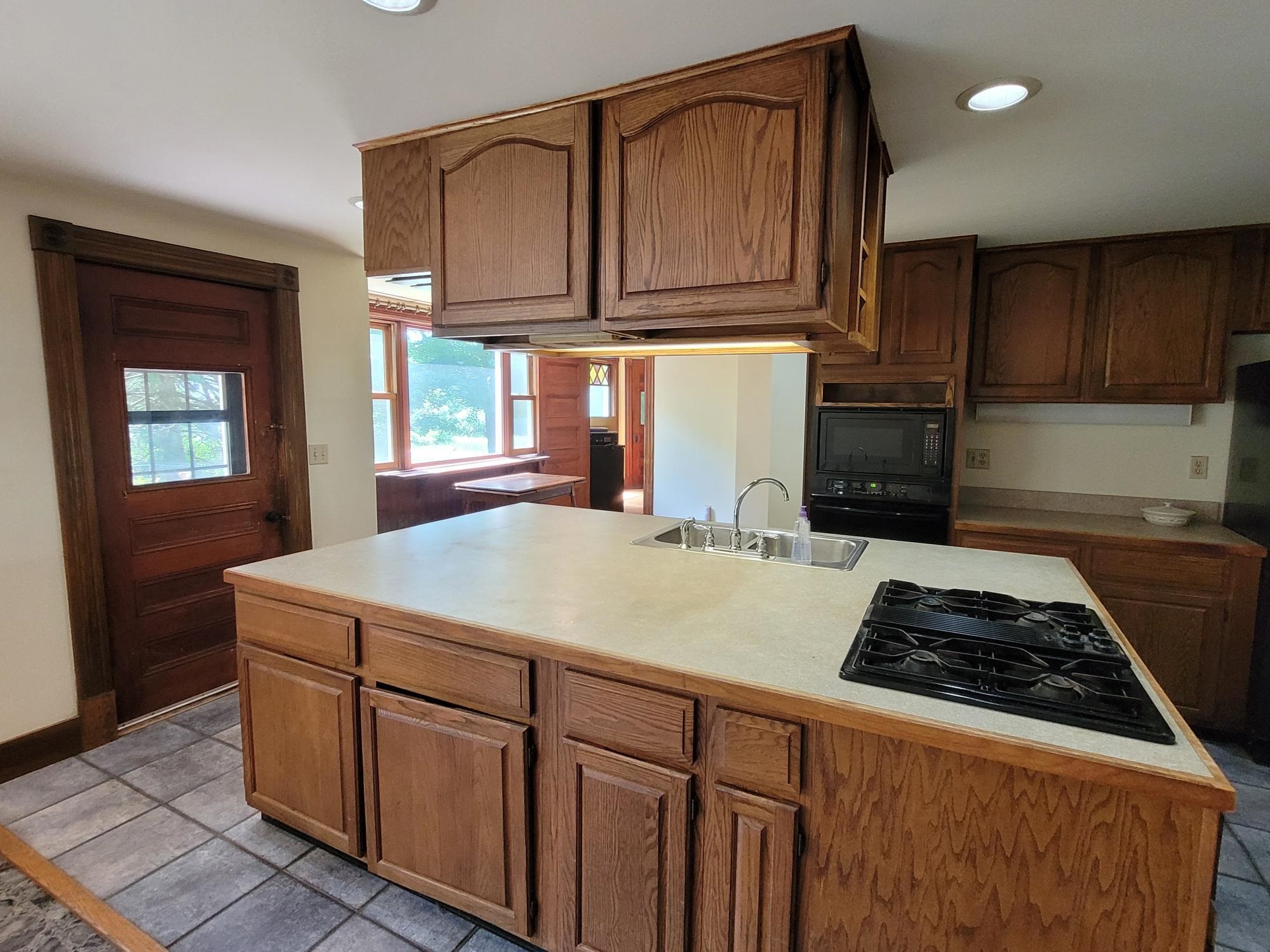 17 Maplewood Avenue Property Photo 4