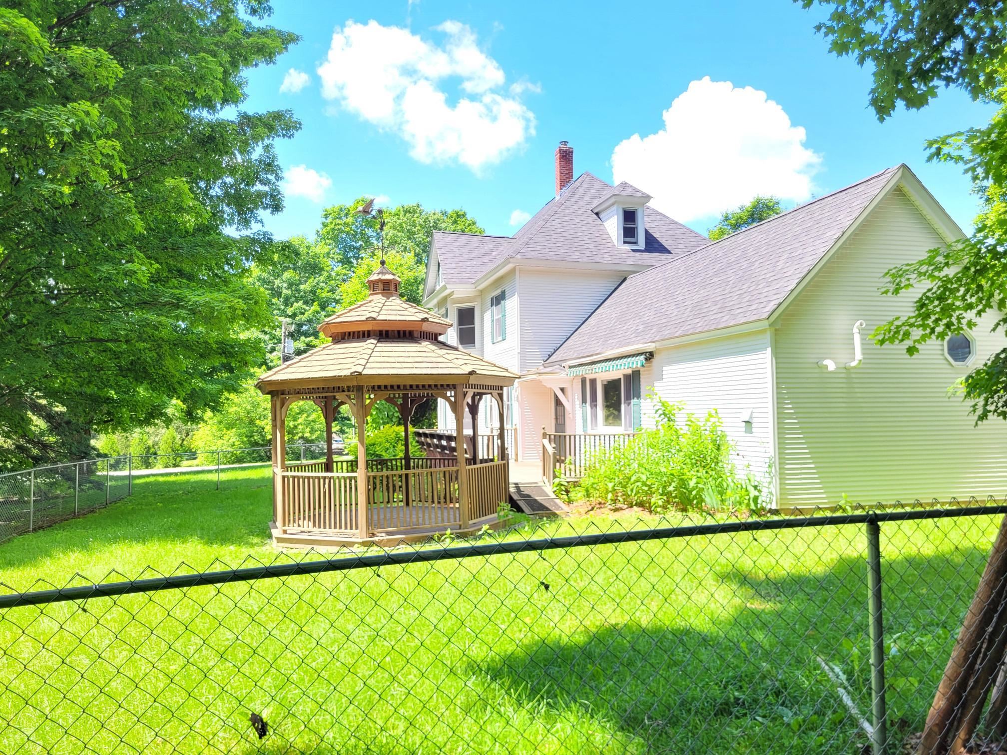 17 Maplewood Avenue Property Photo 44
