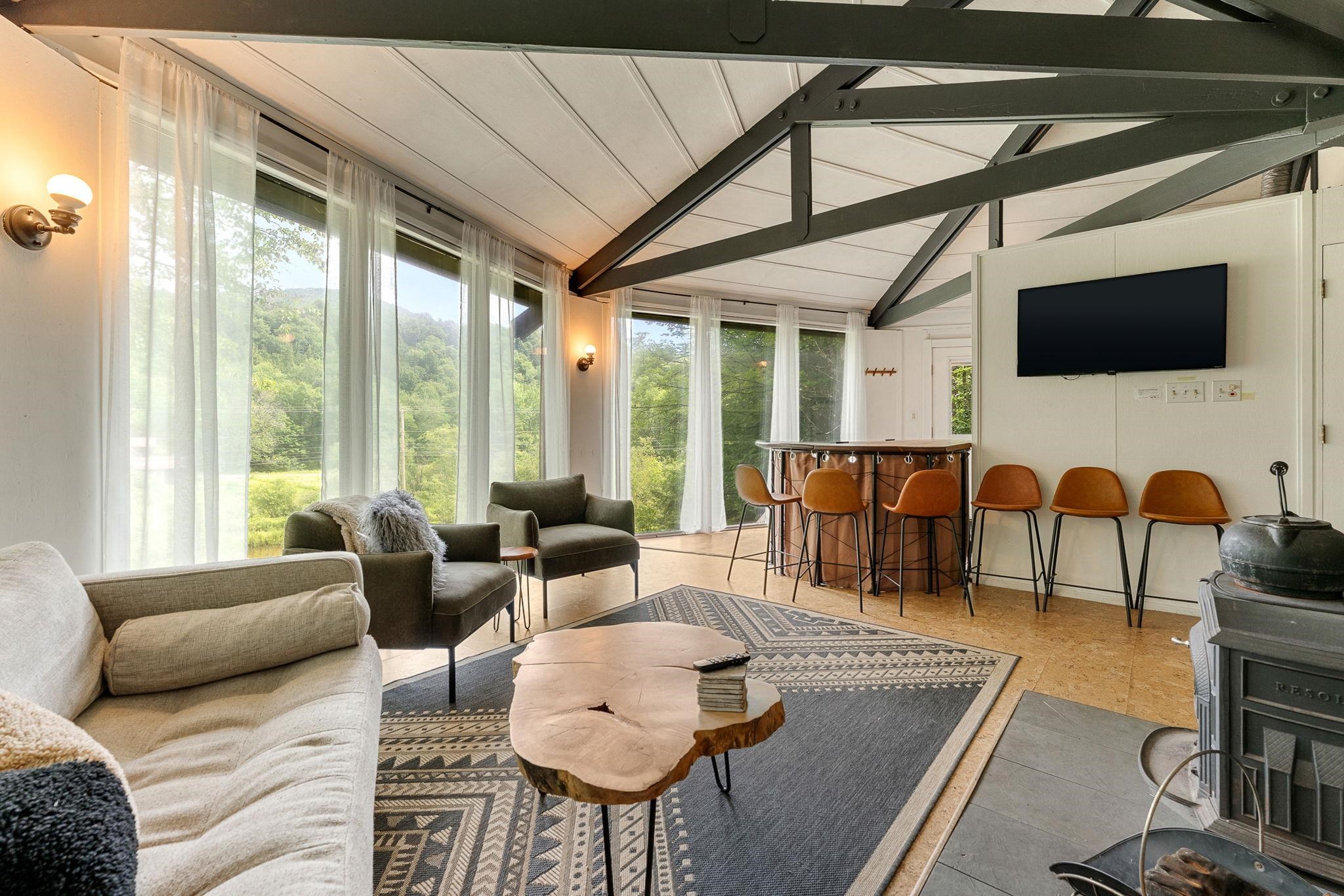 128 Tucker Hill Road Property Photo 19