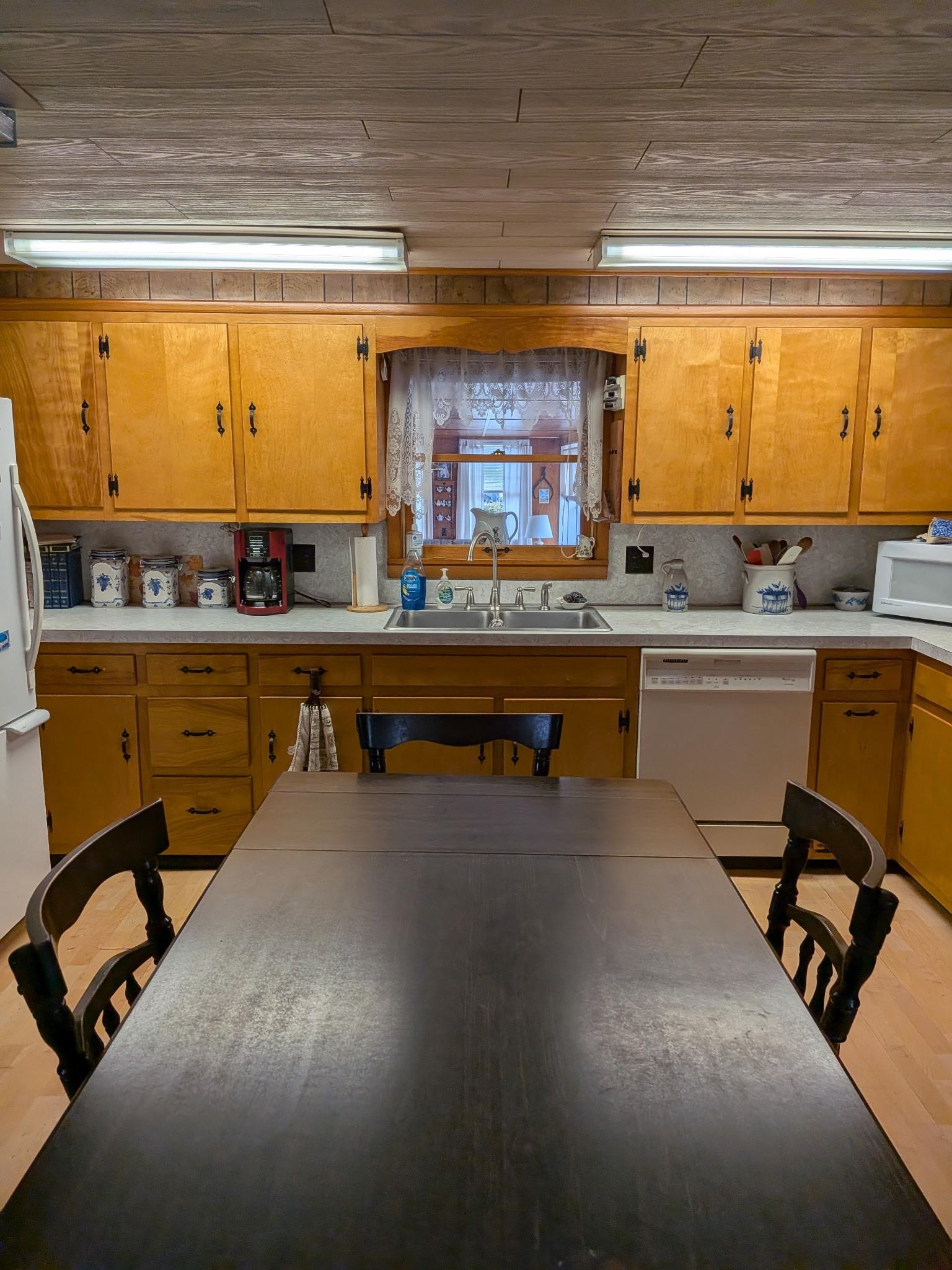 1385 Red Village Road Property Photo 9