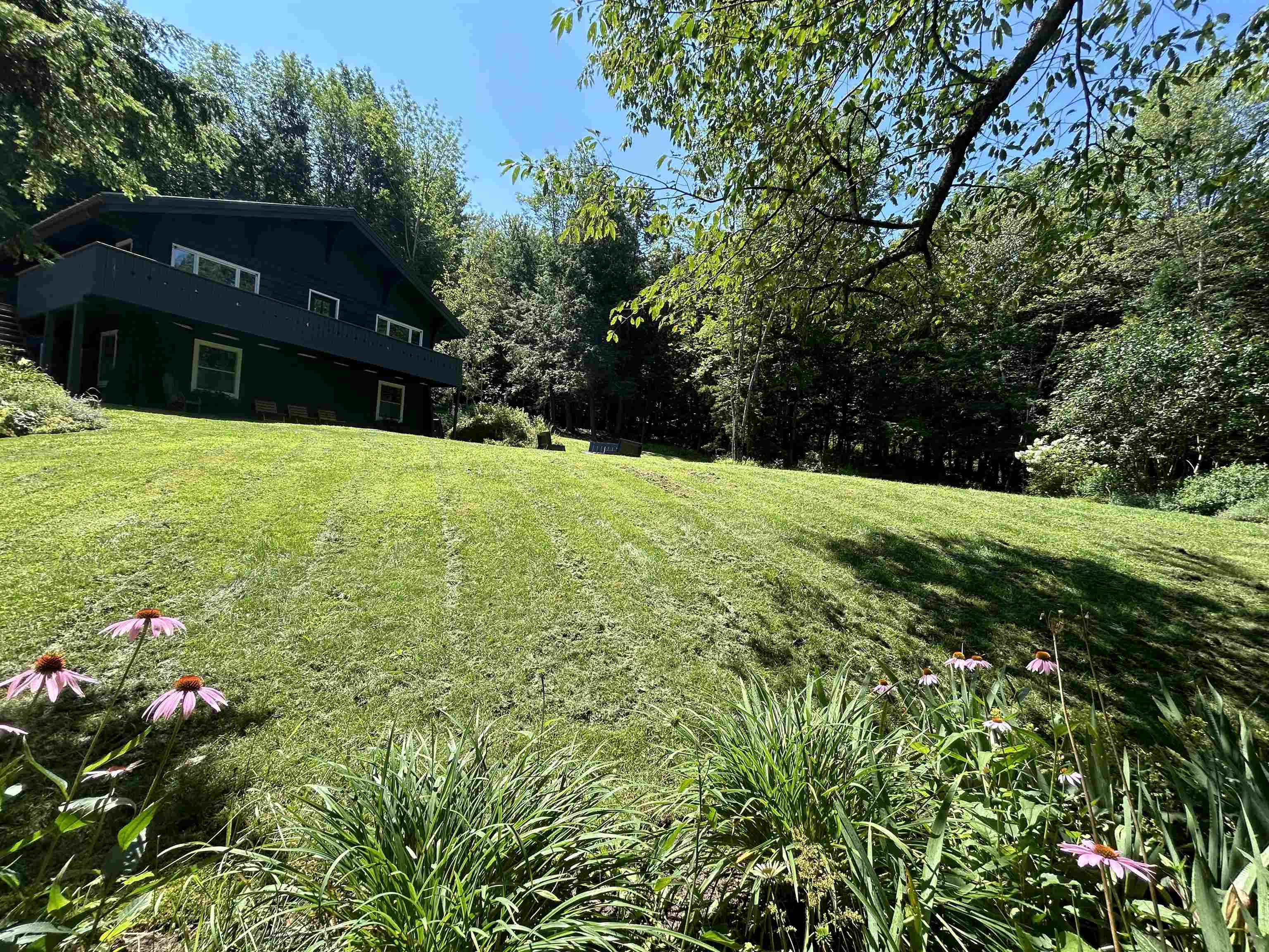 528 Pinnacle Road Property Photo 4
