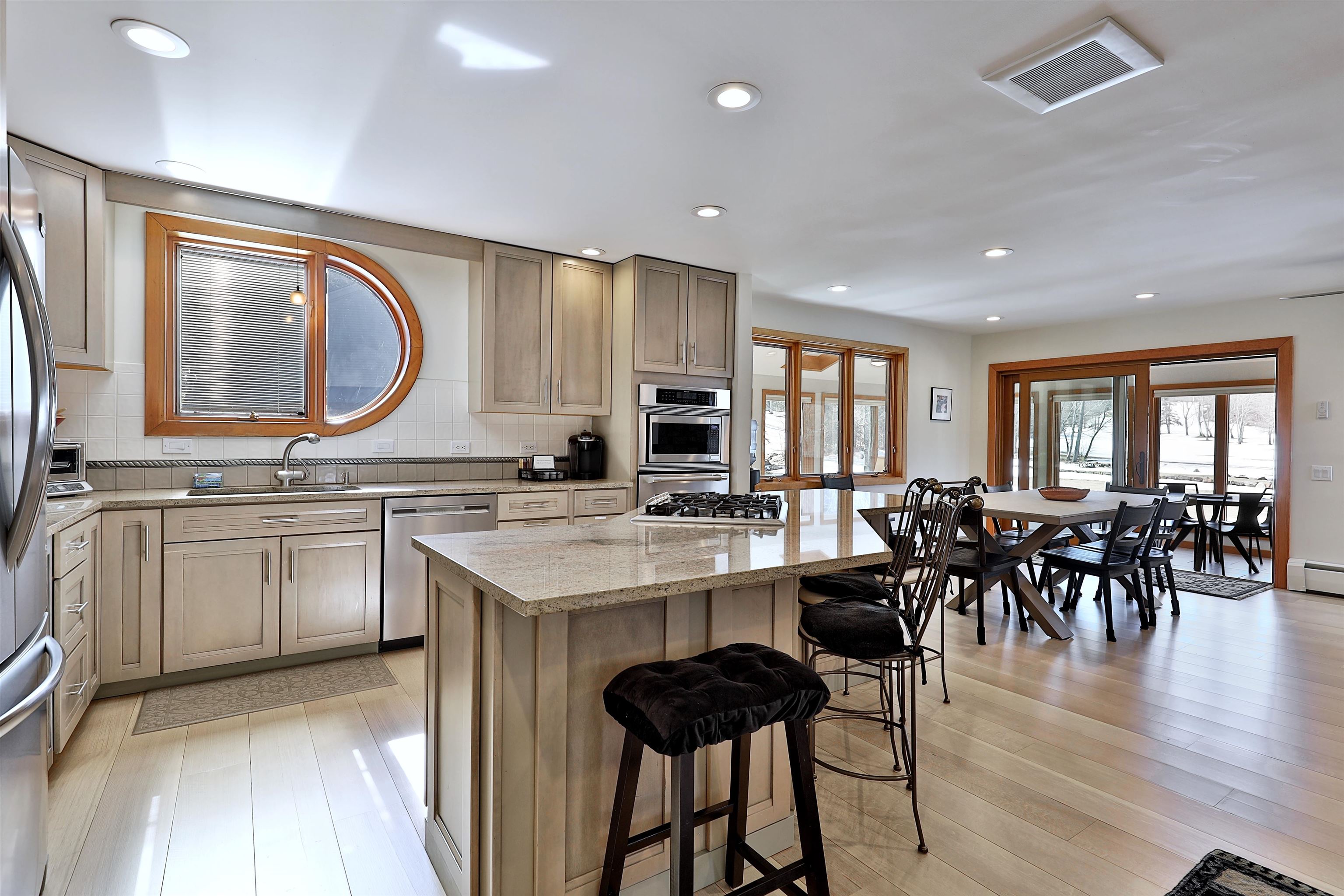 426 Roaring Brook Road Property Photo 12